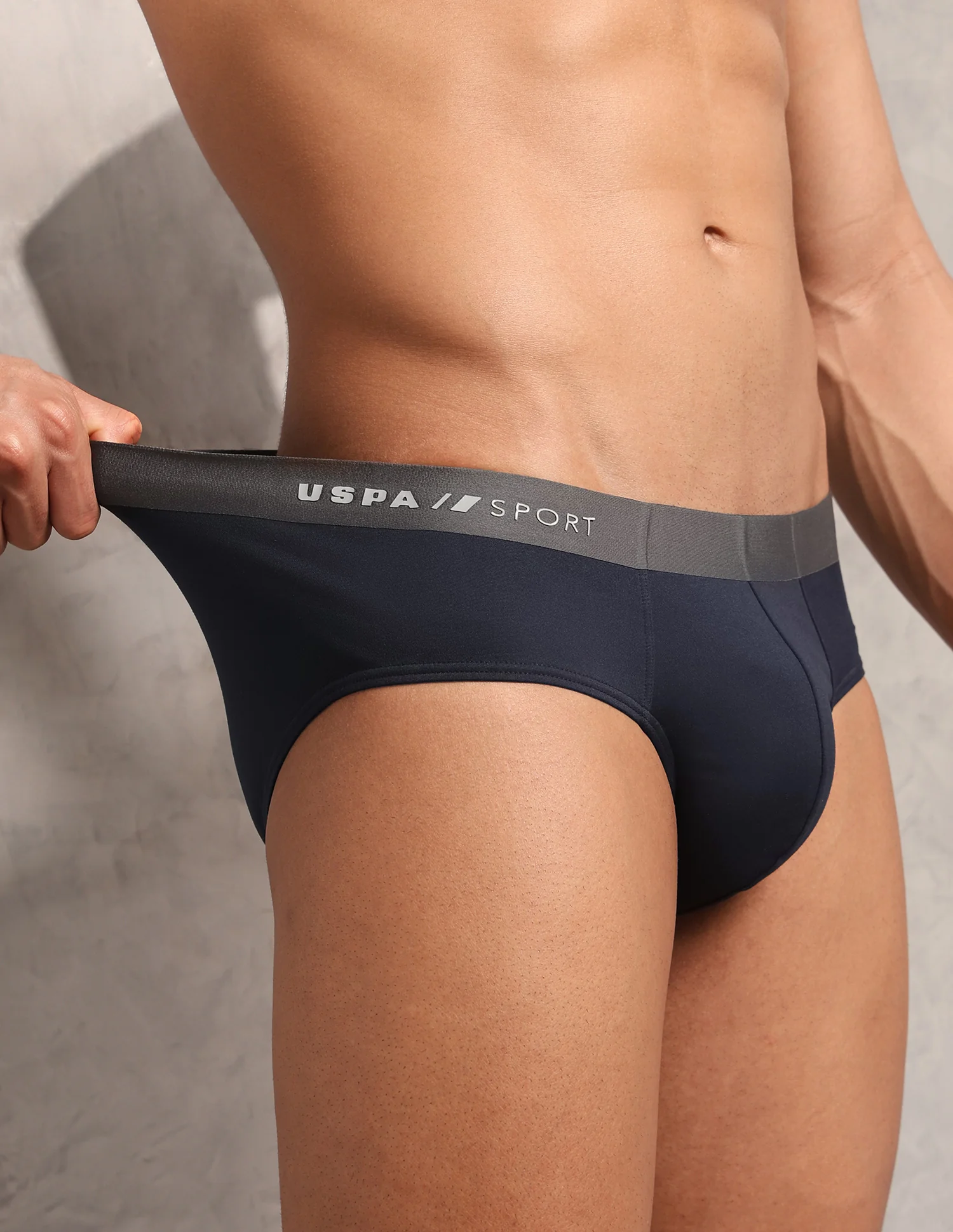 Breathable Seamless Sports RB002 Brief - Image 7