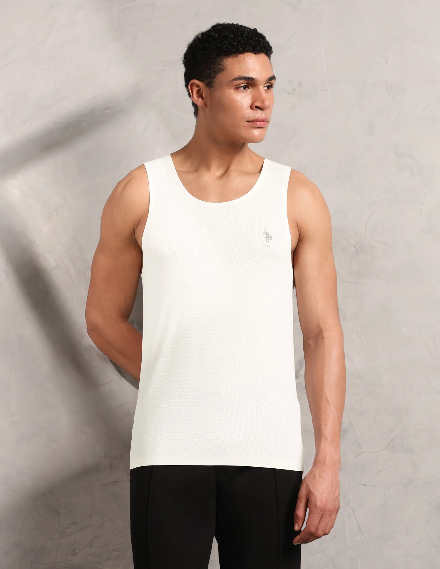 Breathe Easy Mesh Seamless RV001 Sports Vest - Image 6