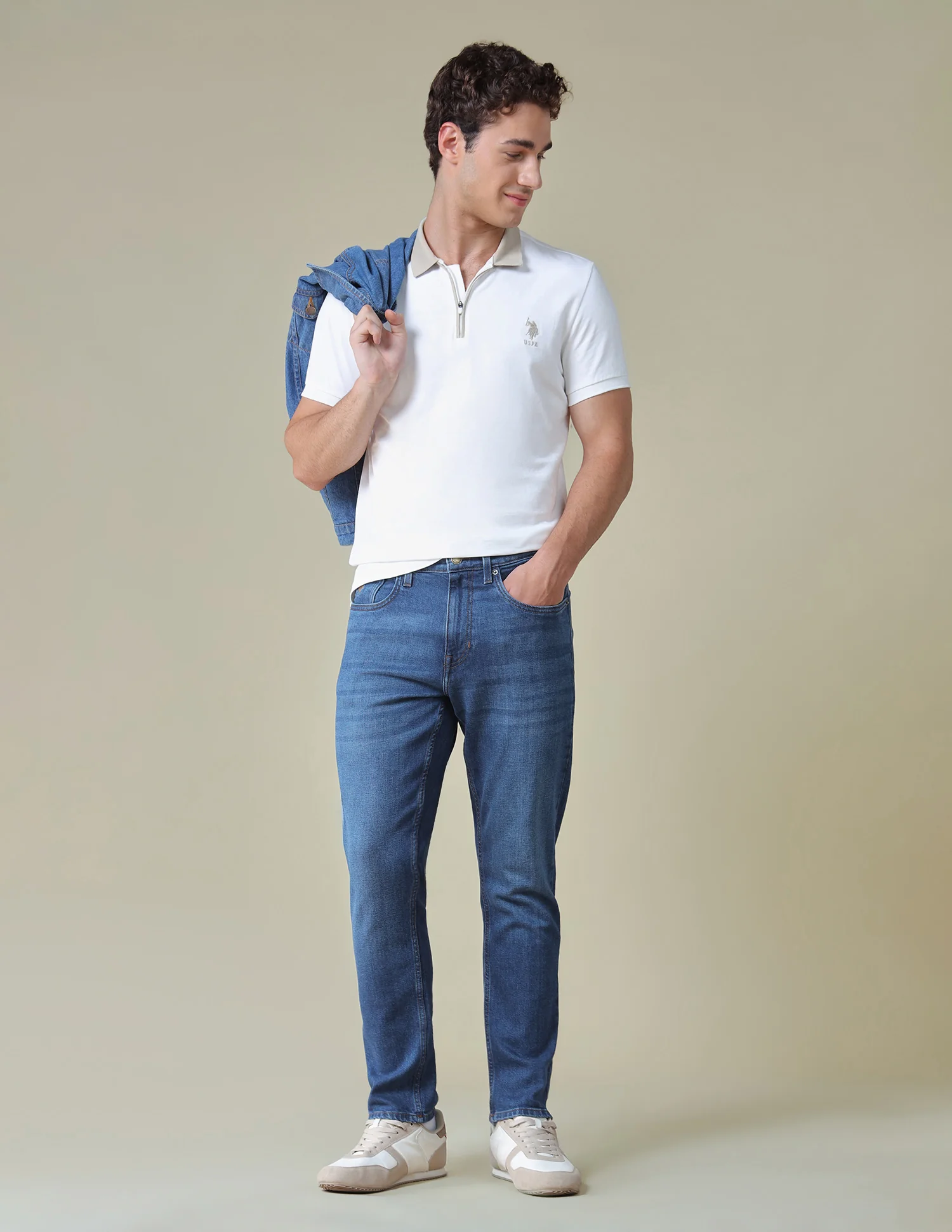 Cole Comfort Cropped Fit Blue Jeans - Image 3