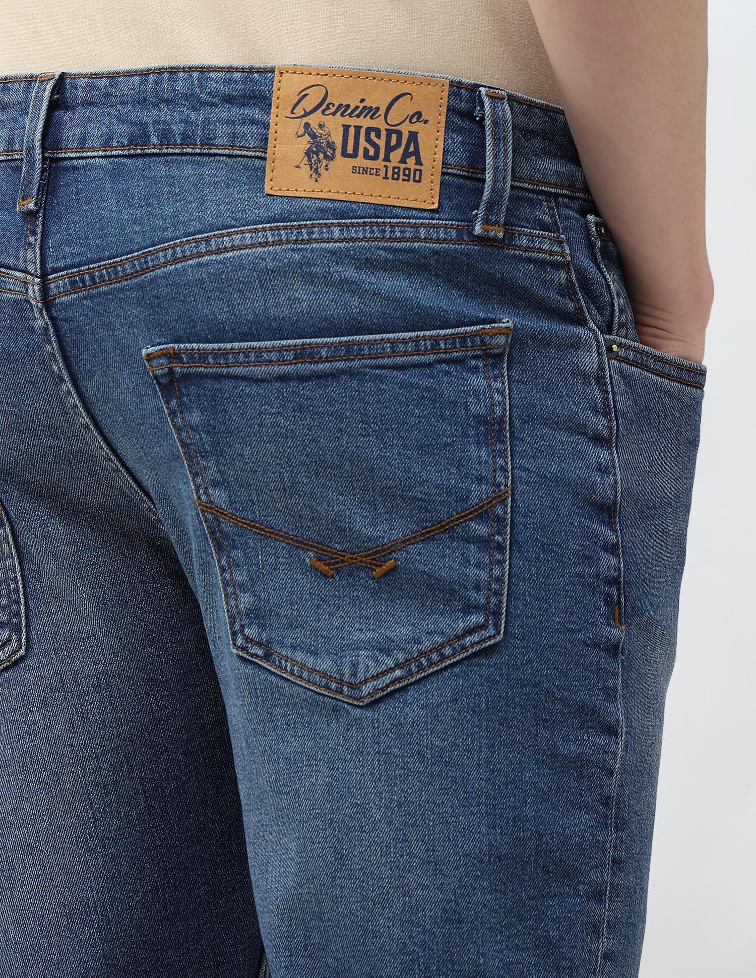 Cole Comfort Cropped Fit Blue Jeans - Image 8