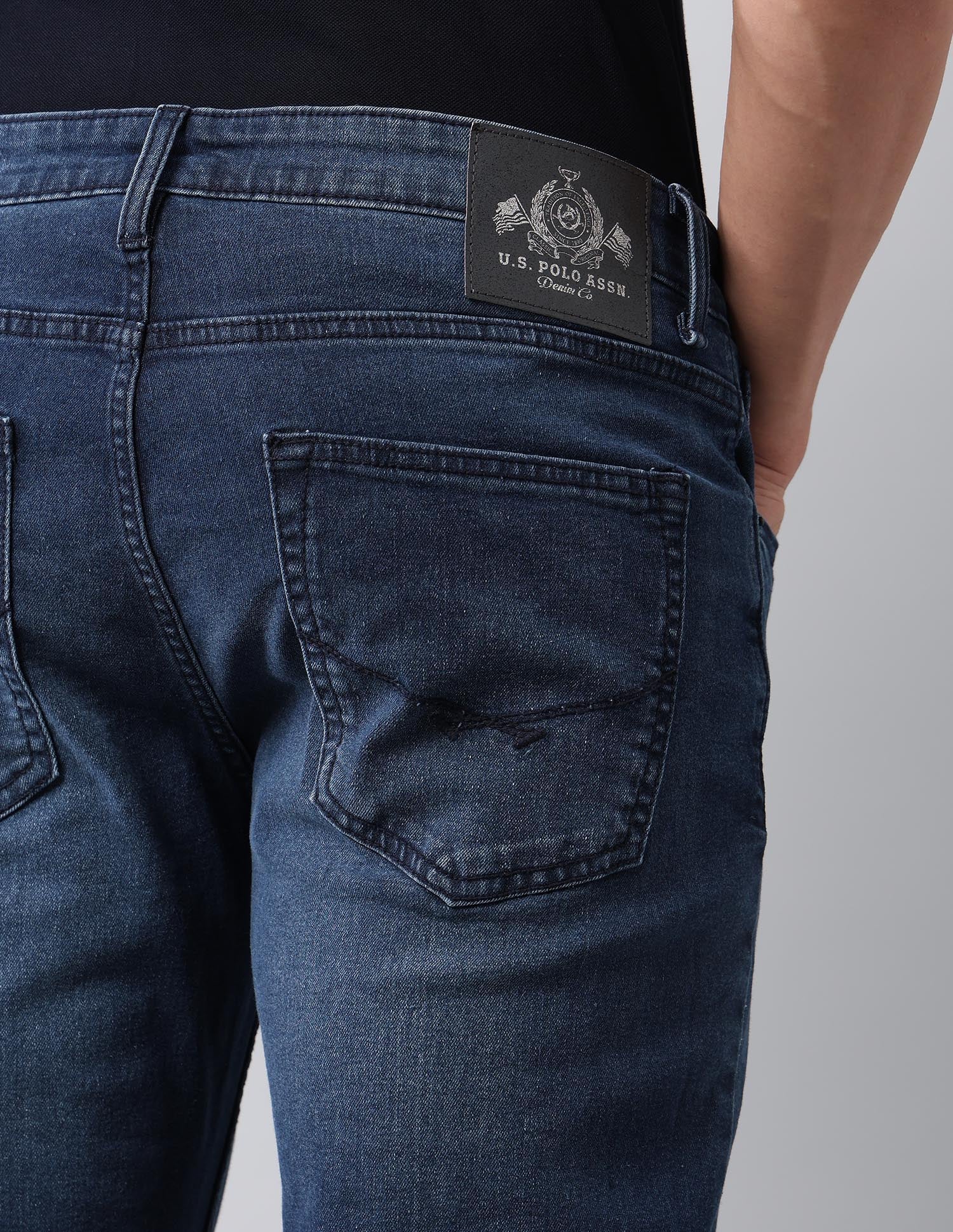 Cole Comfort Cropped Fit Blue Jeans - Image 8