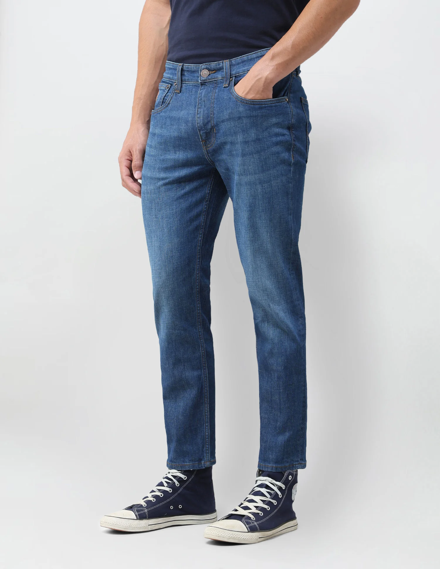 Cole Comfort Cropped Fit Blue Jeans - Image 4