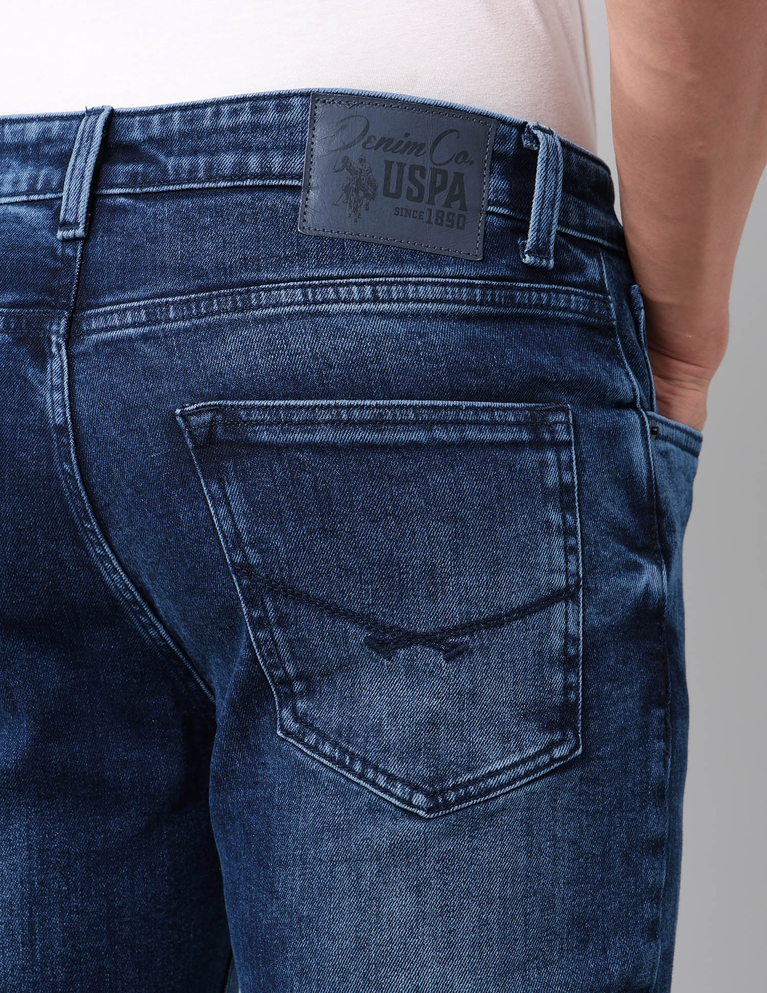Cole Comfort Cropped Fit Blue Jeans - Image 8