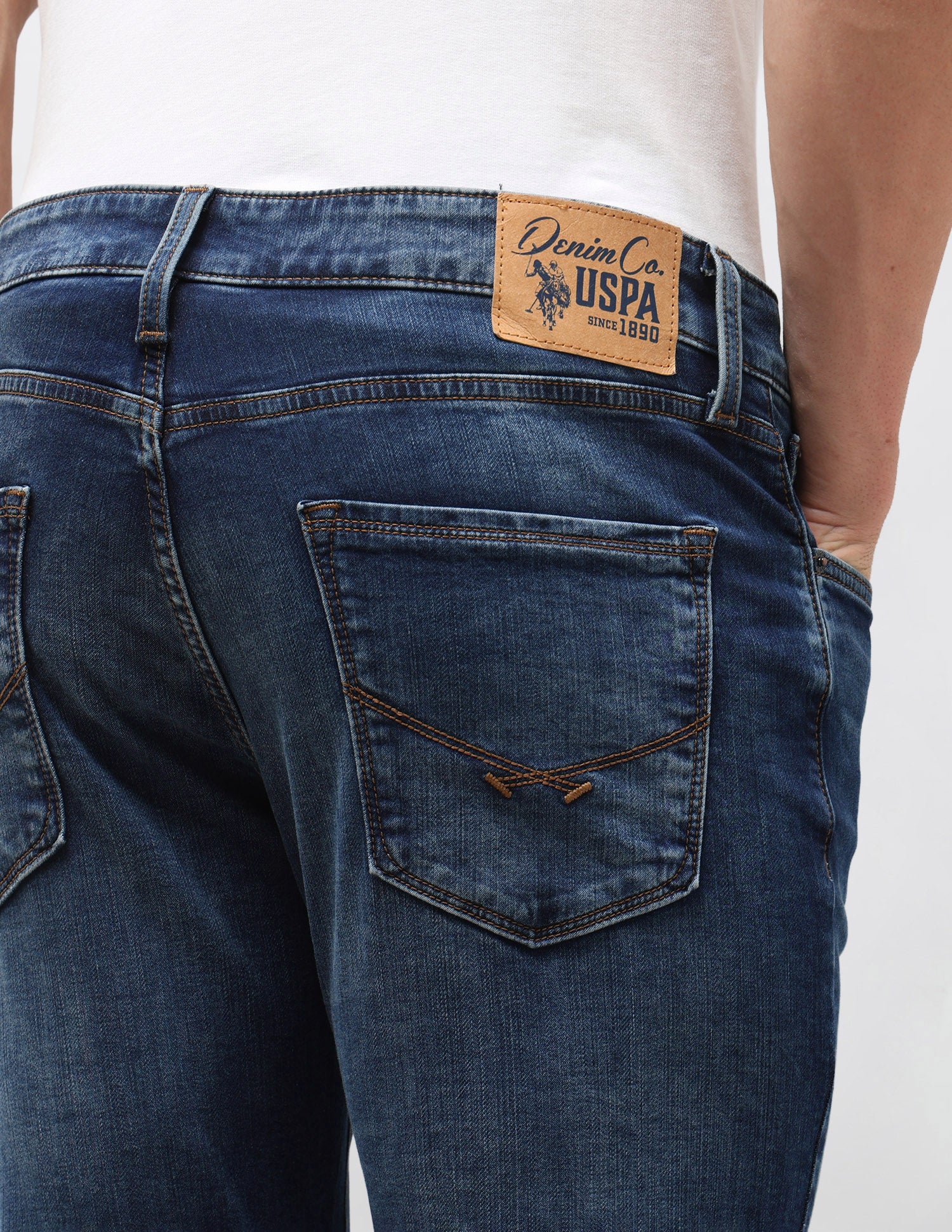 Cole Comfort Cropped Fit Blue Jeans - Image 8