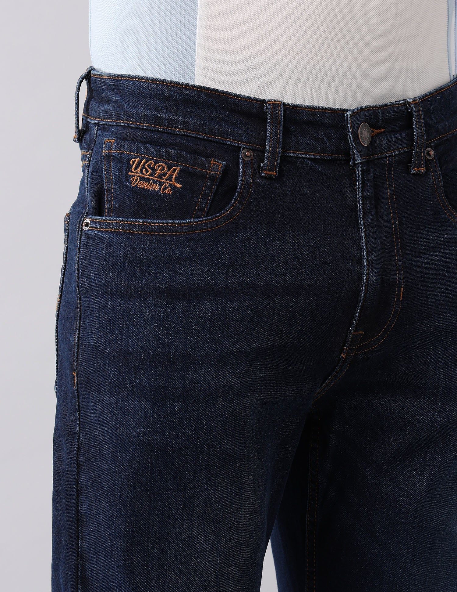 Cole Comfort Cropped Fit Blue Jeans - Image 7
