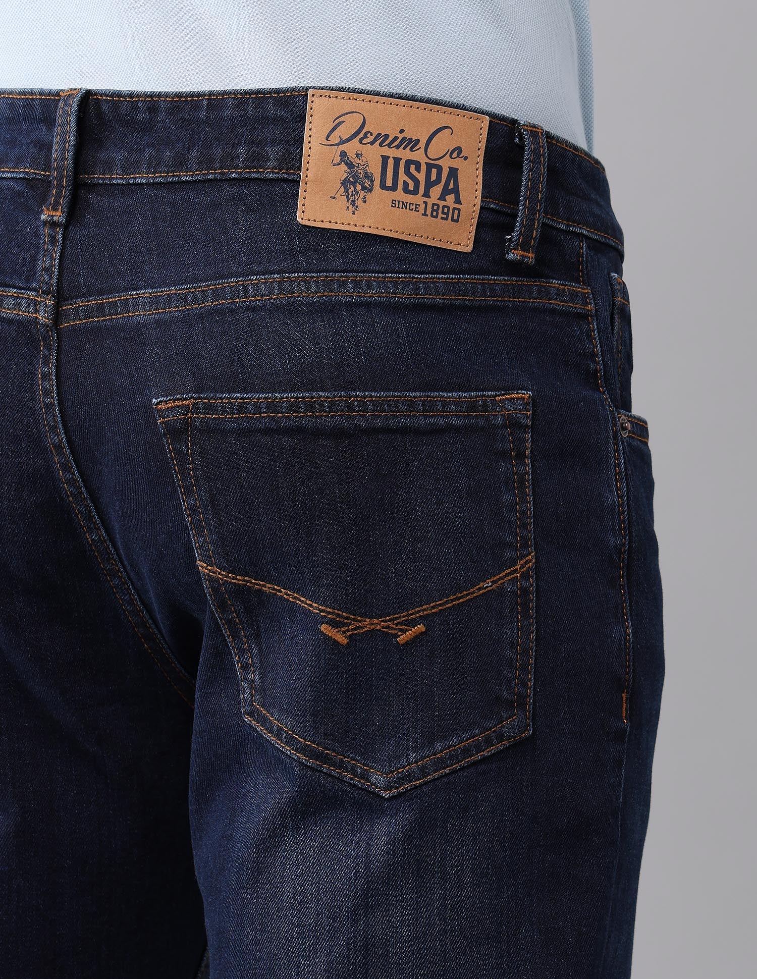 Cole Comfort Cropped Fit Blue Jeans - Image 8