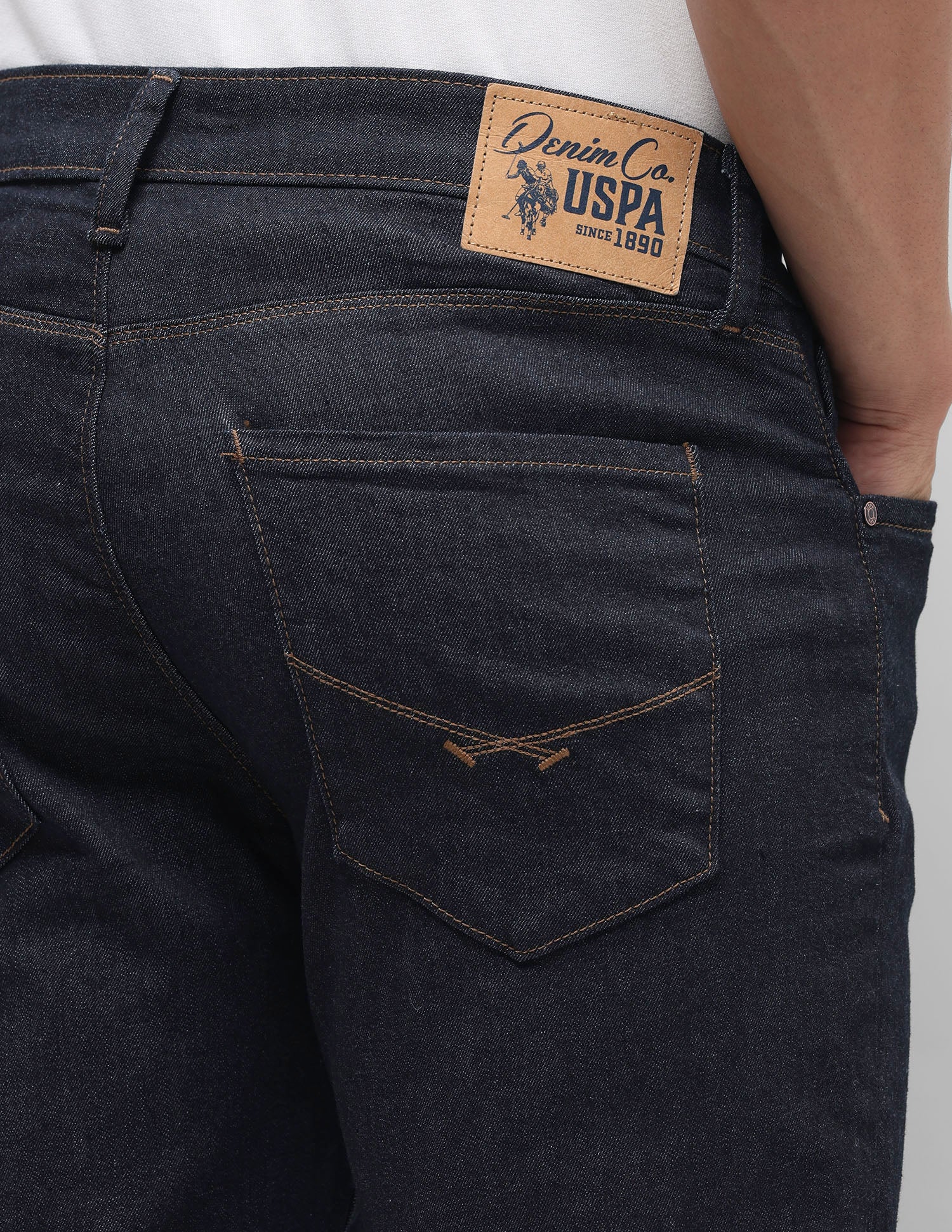 Cole Comfort Cropped Fit Blue Jeans - Image 8