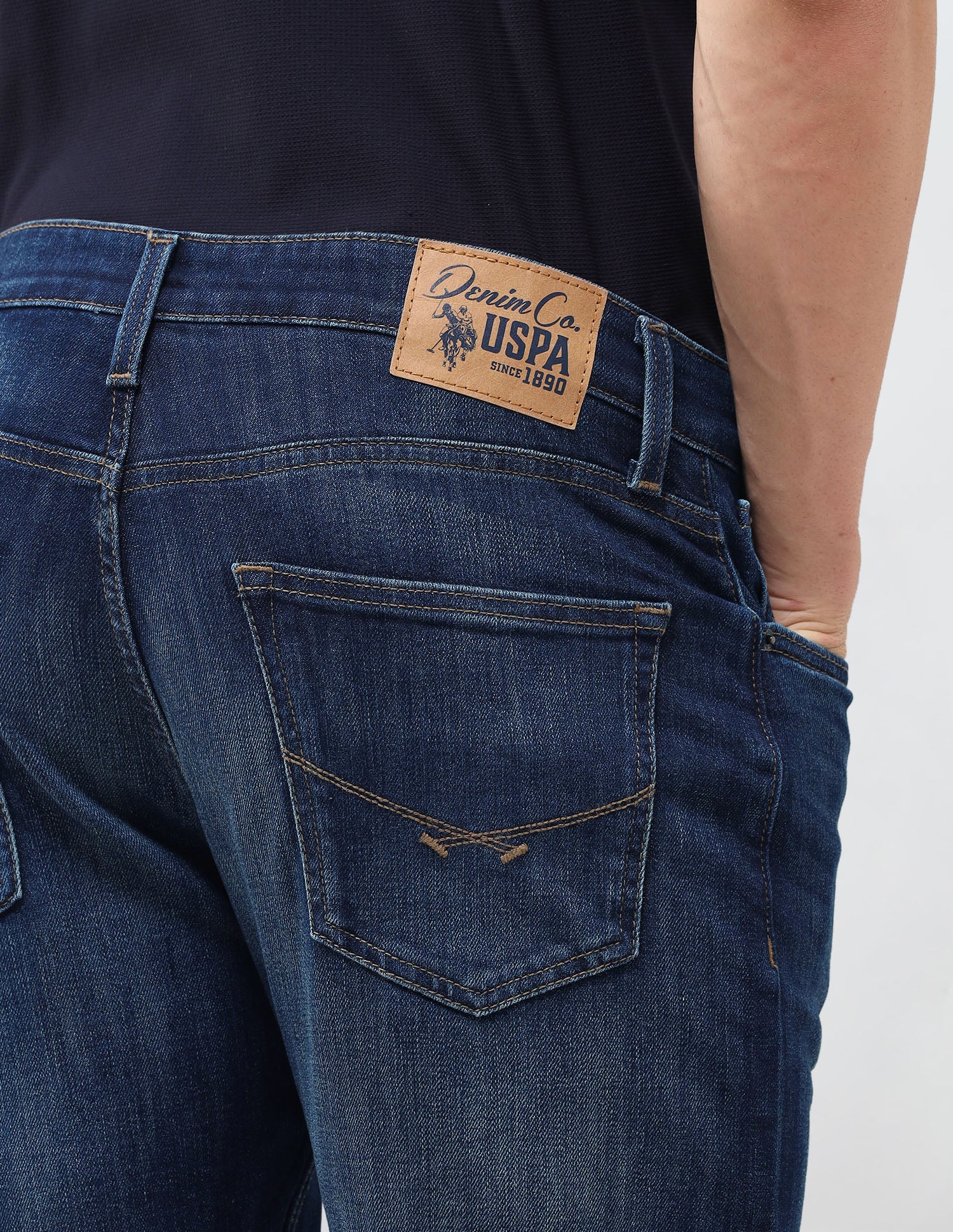 Cole Comfort Cropped Fit Blue Jeans - Image 8