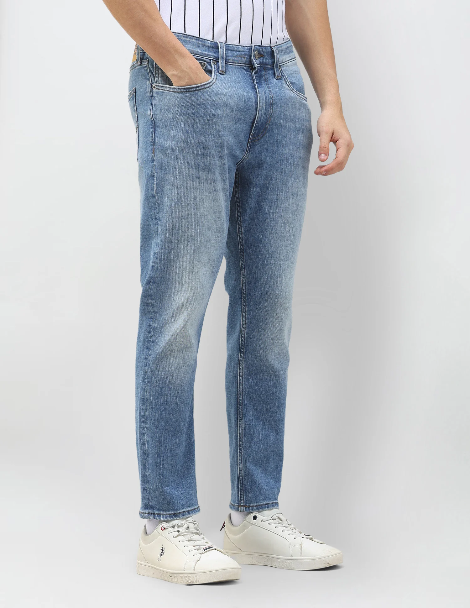 Cole Comfort Cropped Fit Blue Jeans - Image 4