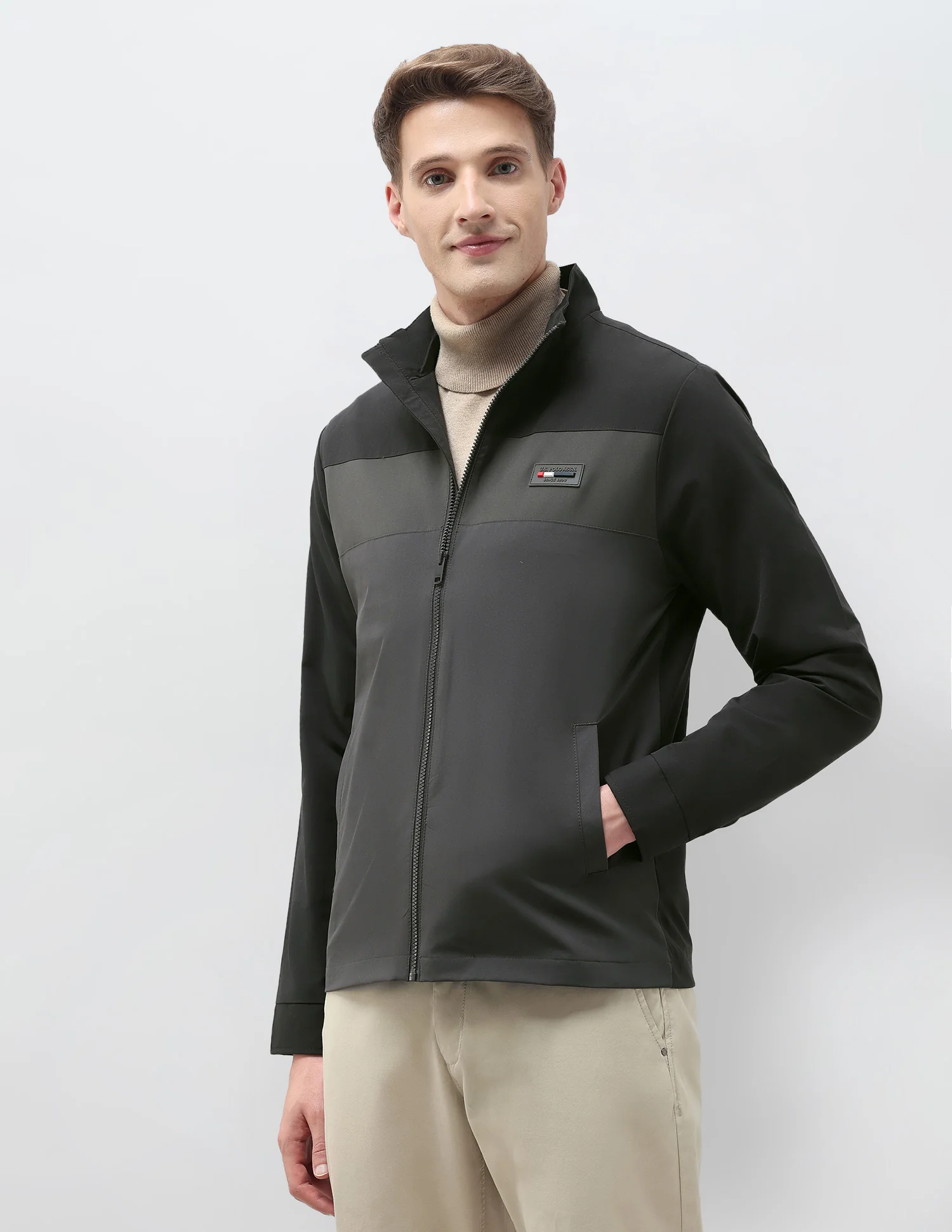 Colour Blocked Regular Fit Casual Jacket - Image 4