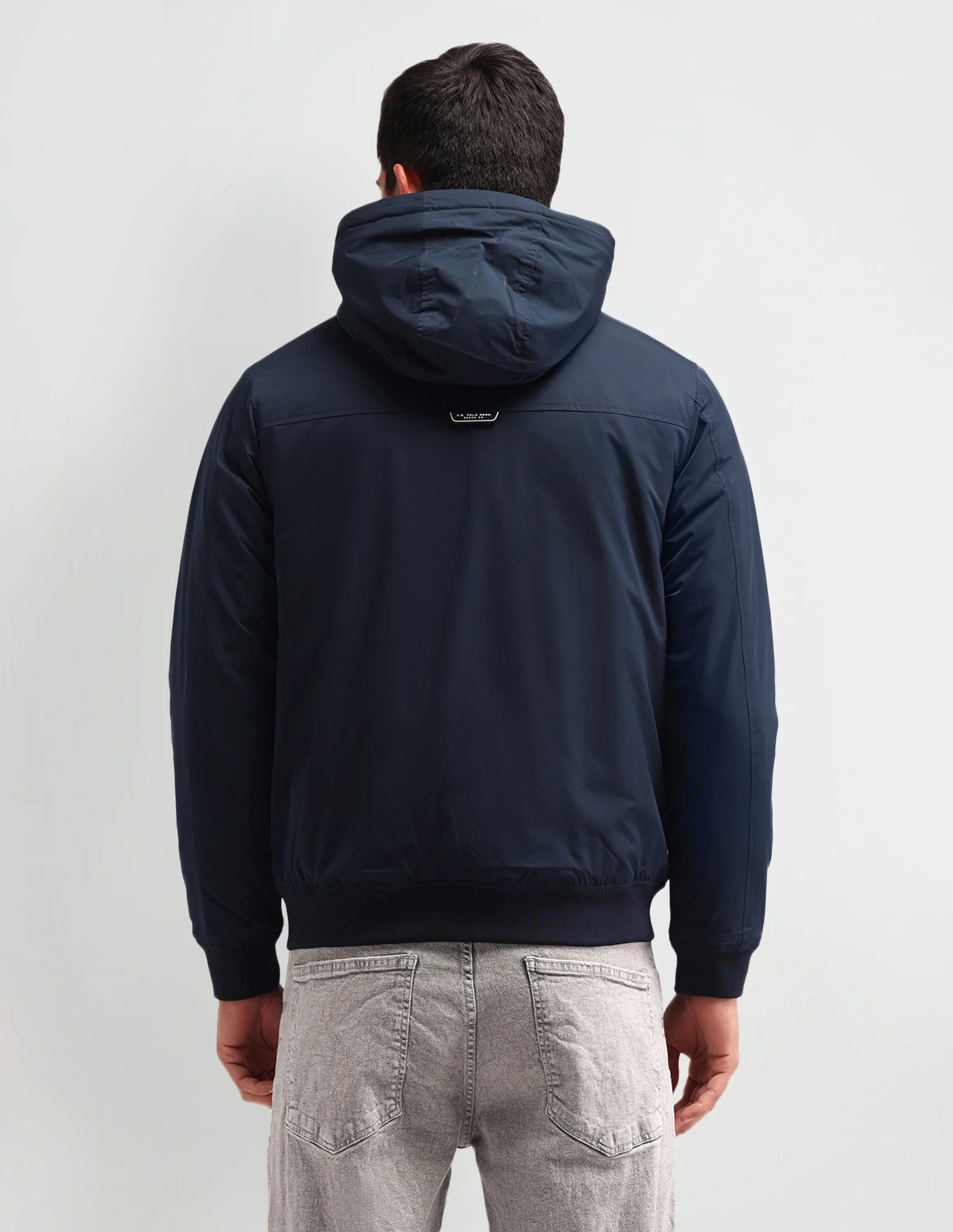 Colour blocked Regular Fit Jacket - Image 5