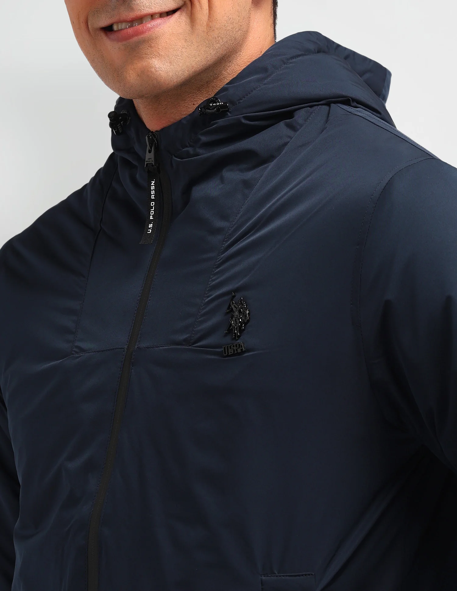 Colour blocked Regular Fit Jacket - Image 7
