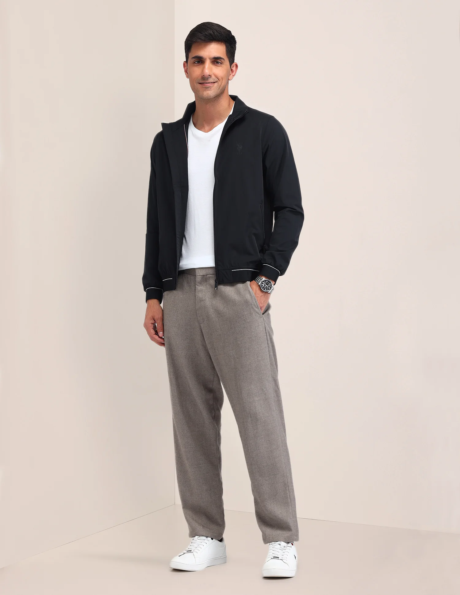 Colour Blocked Regular Fit Jacket - Image 3