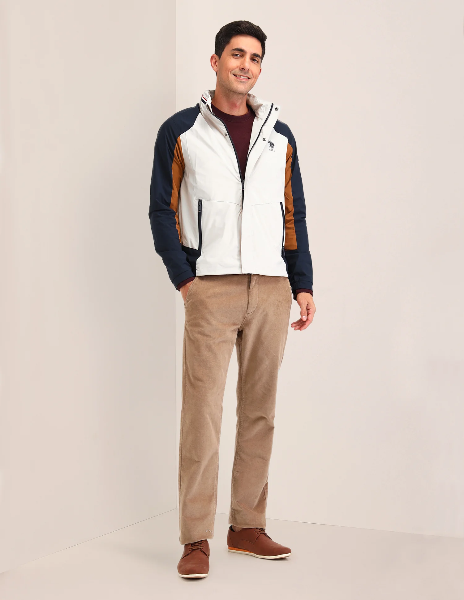 Colour blocked Regular Fit Jacket - Image 3