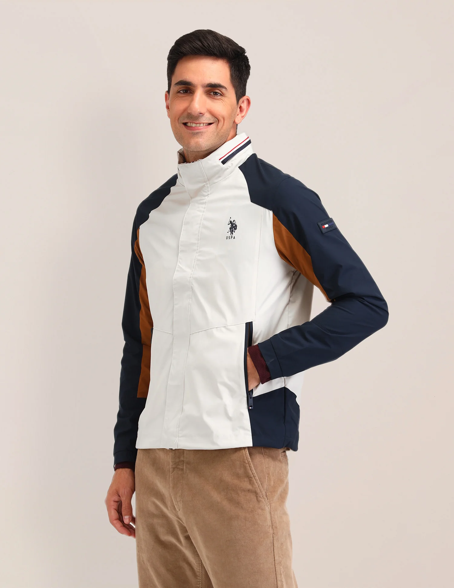 Colour blocked Regular Fit Jacket - Image 4