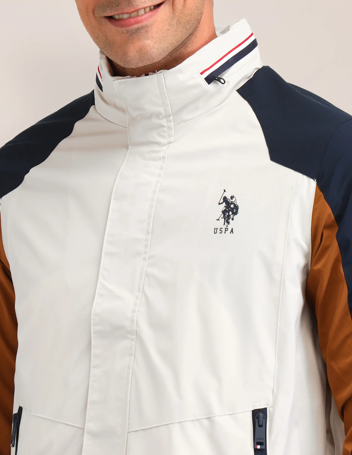 Colour blocked Regular Fit Jacket - Image 7
