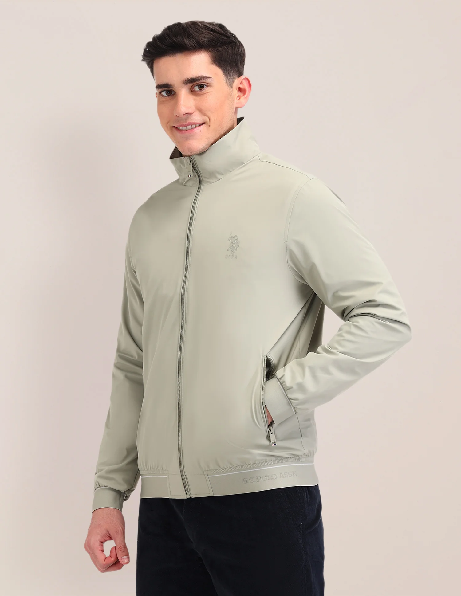 Colour Blocked Regular Fit Jacket - Image 4