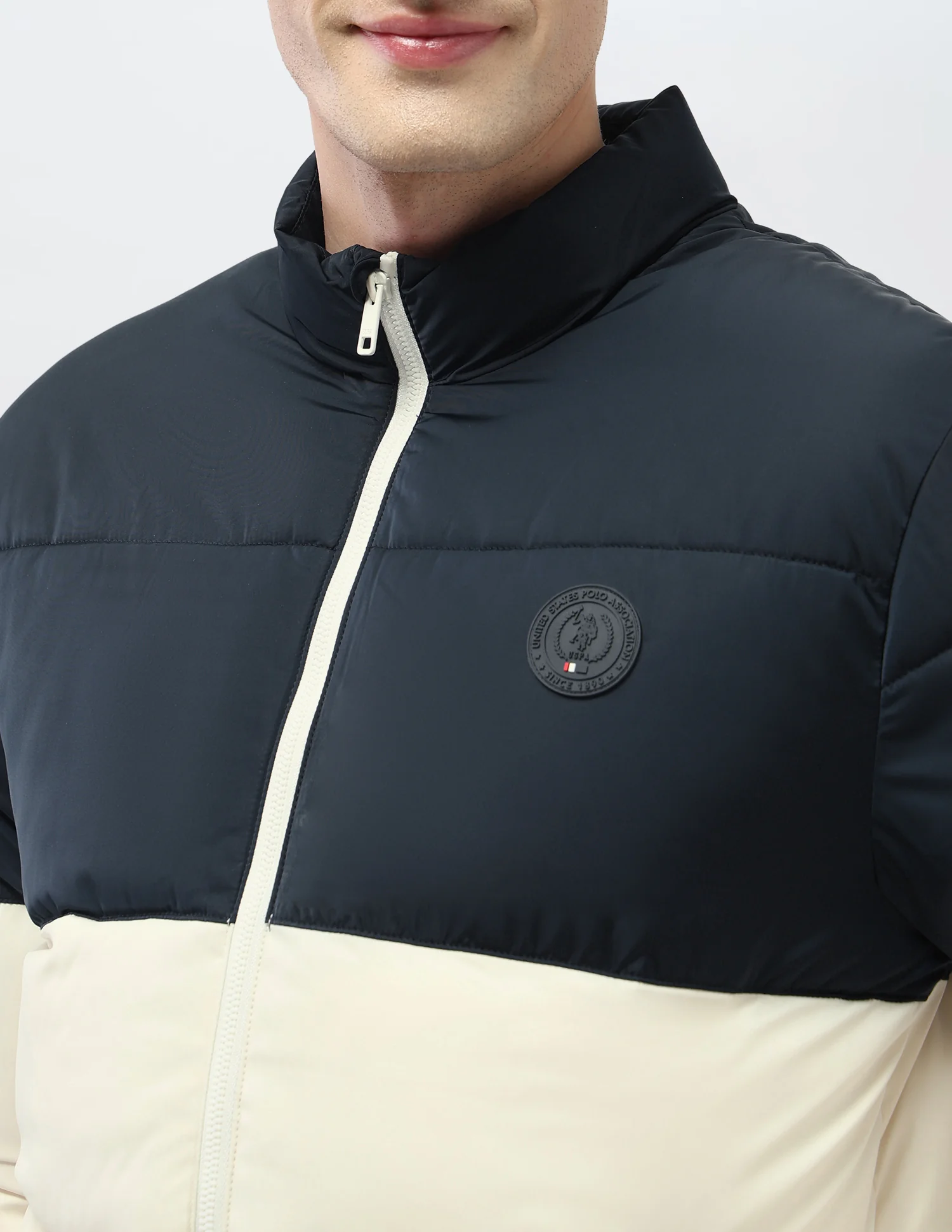 Colour Blocked Regular Fit Puffer Jacket - Image 7