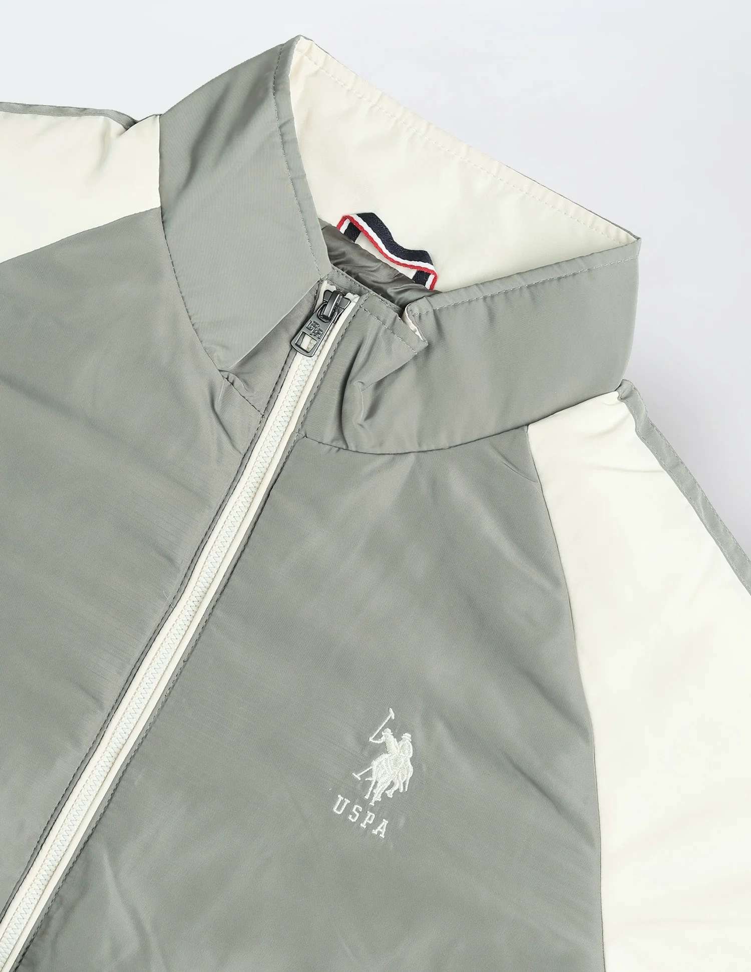 Colour Blocked Regular Fit Puffer Jacket - Image 2