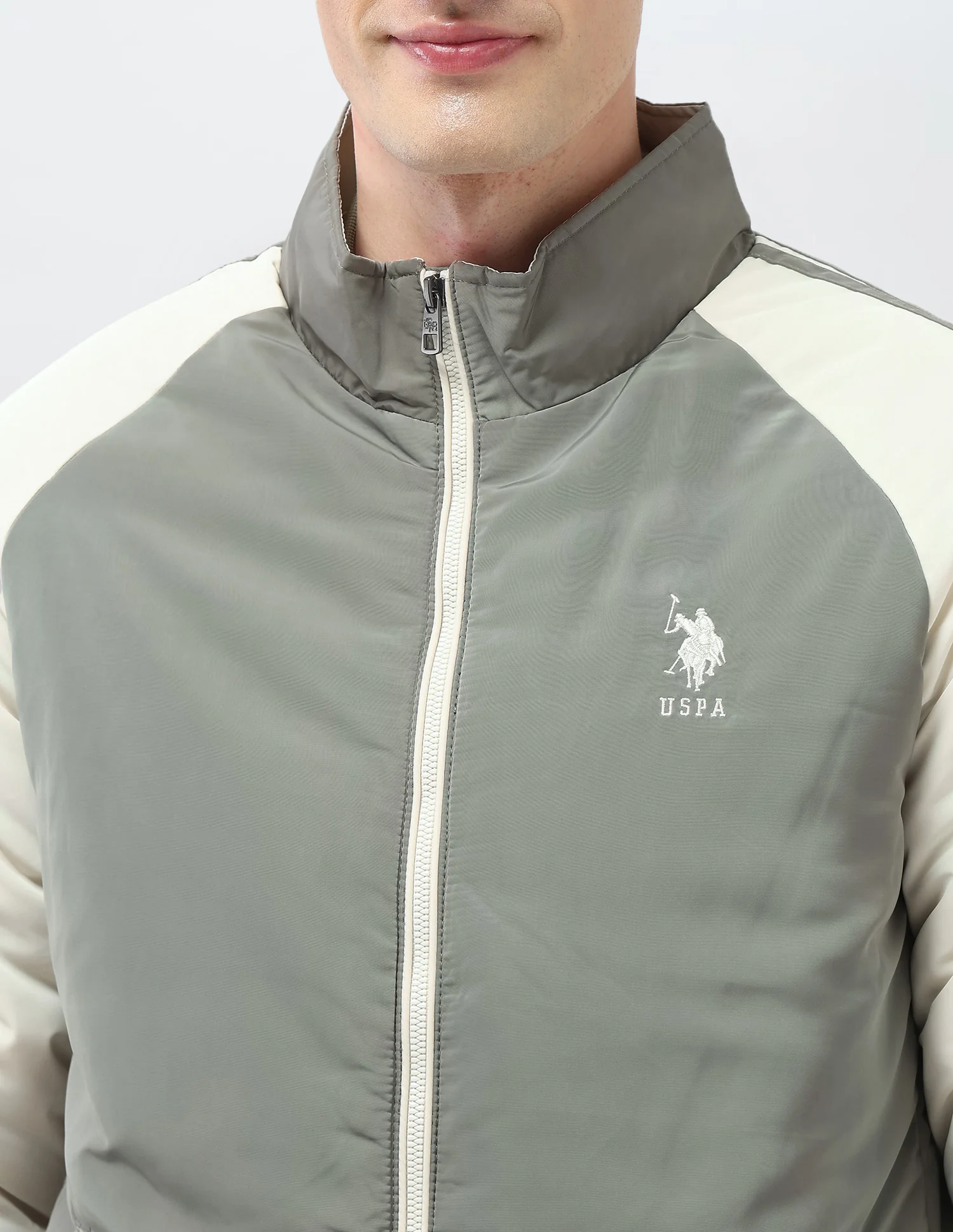 Colour Blocked Regular Fit Puffer Jacket - Image 7