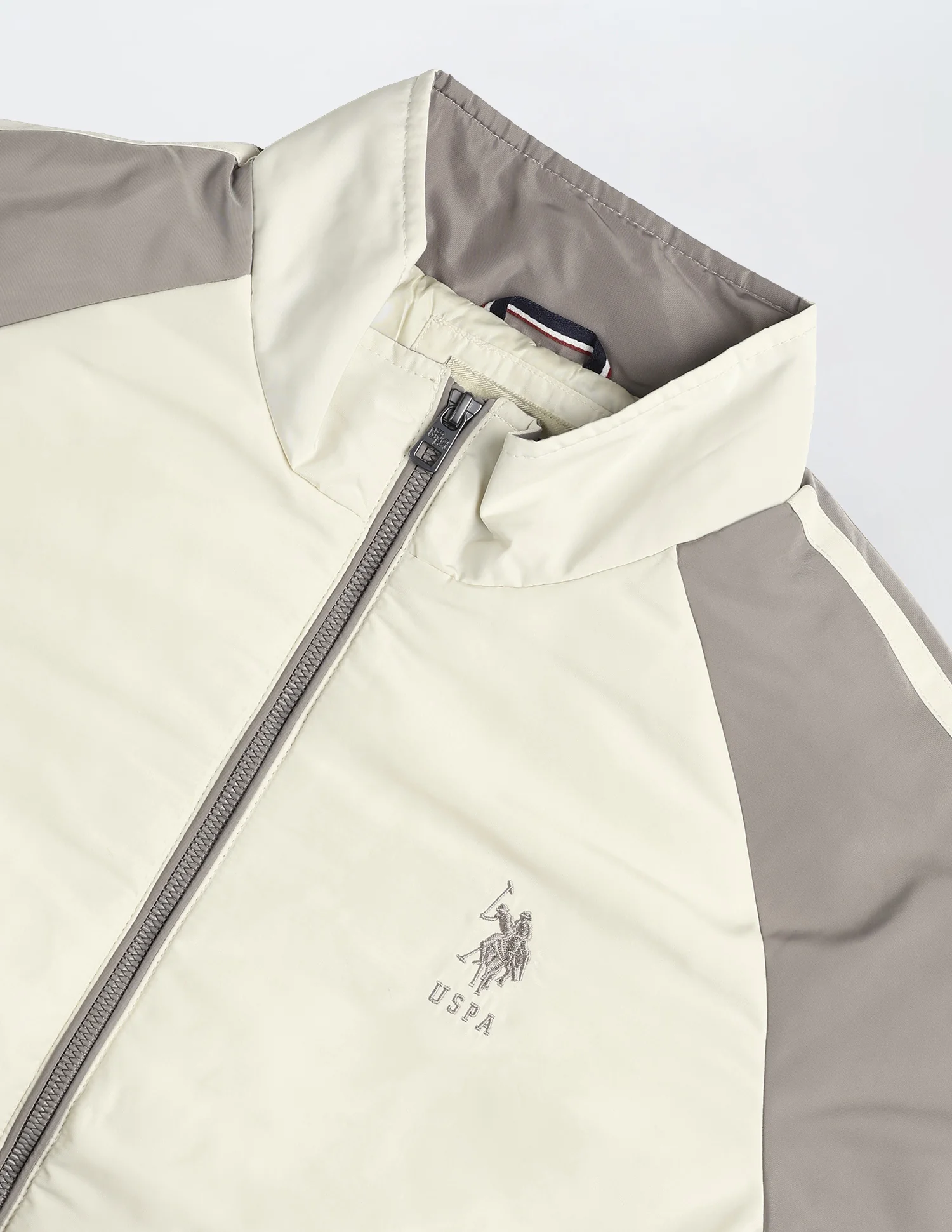 Colour Blocked Regular Fit Puffer Jacket - Image 2