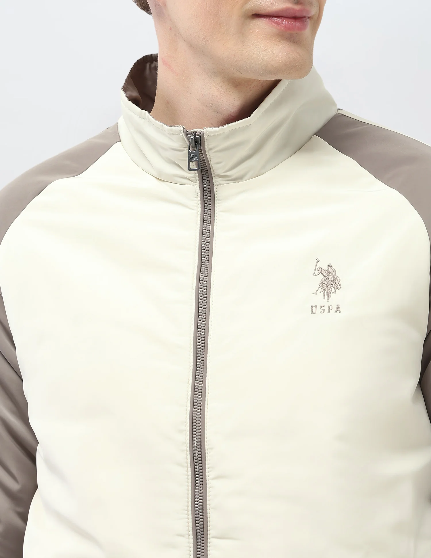 Colour Blocked Regular Fit Puffer Jacket - Image 7