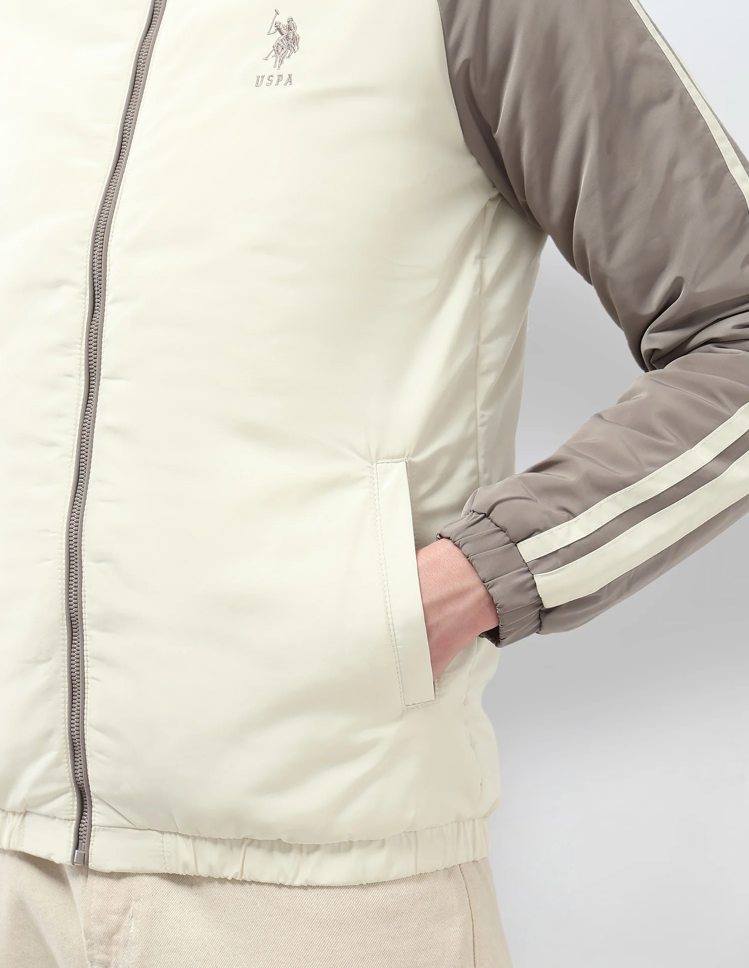 Colour Blocked Regular Fit Puffer Jacket - Image 8