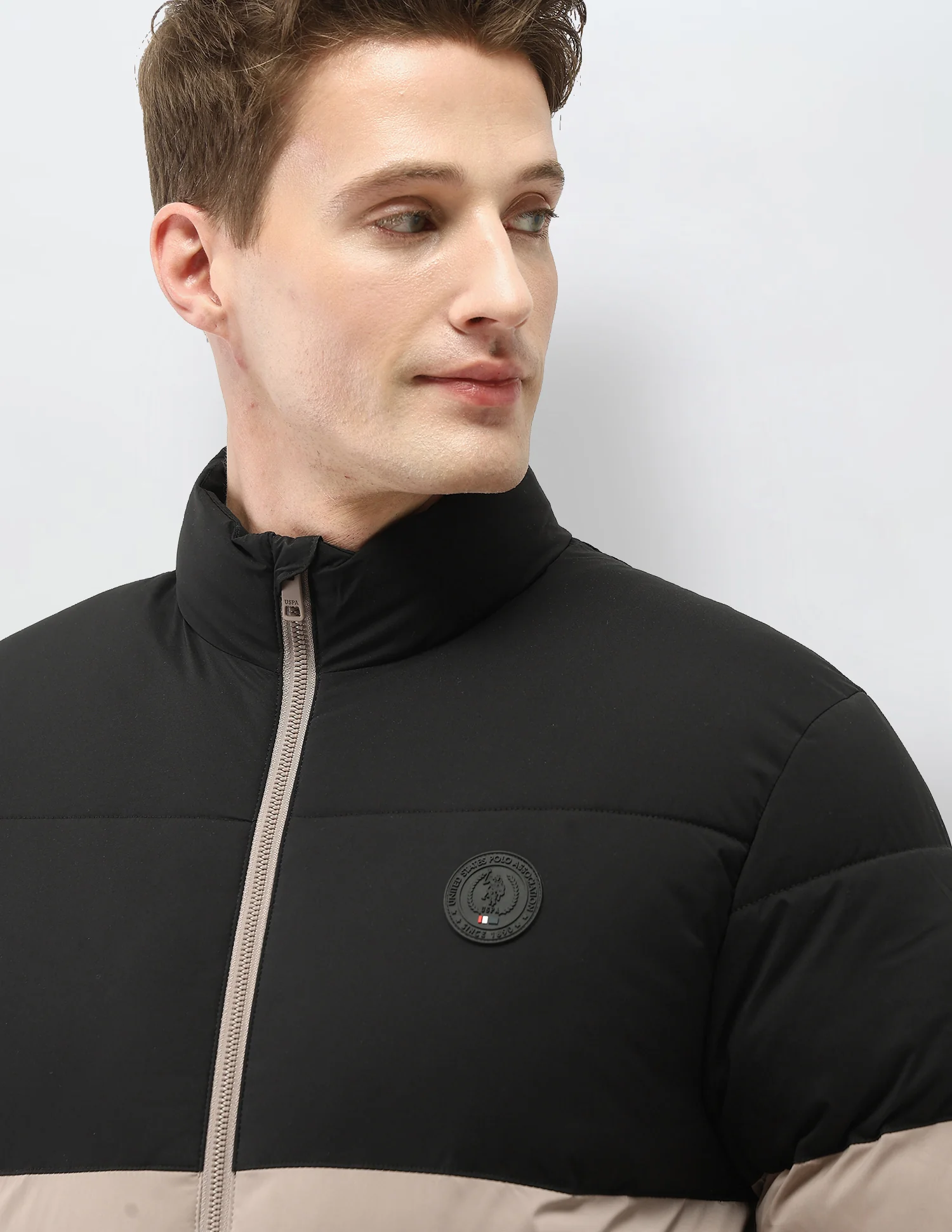 Colour Blocked Regular Fit Puffer Jacket - Image 7