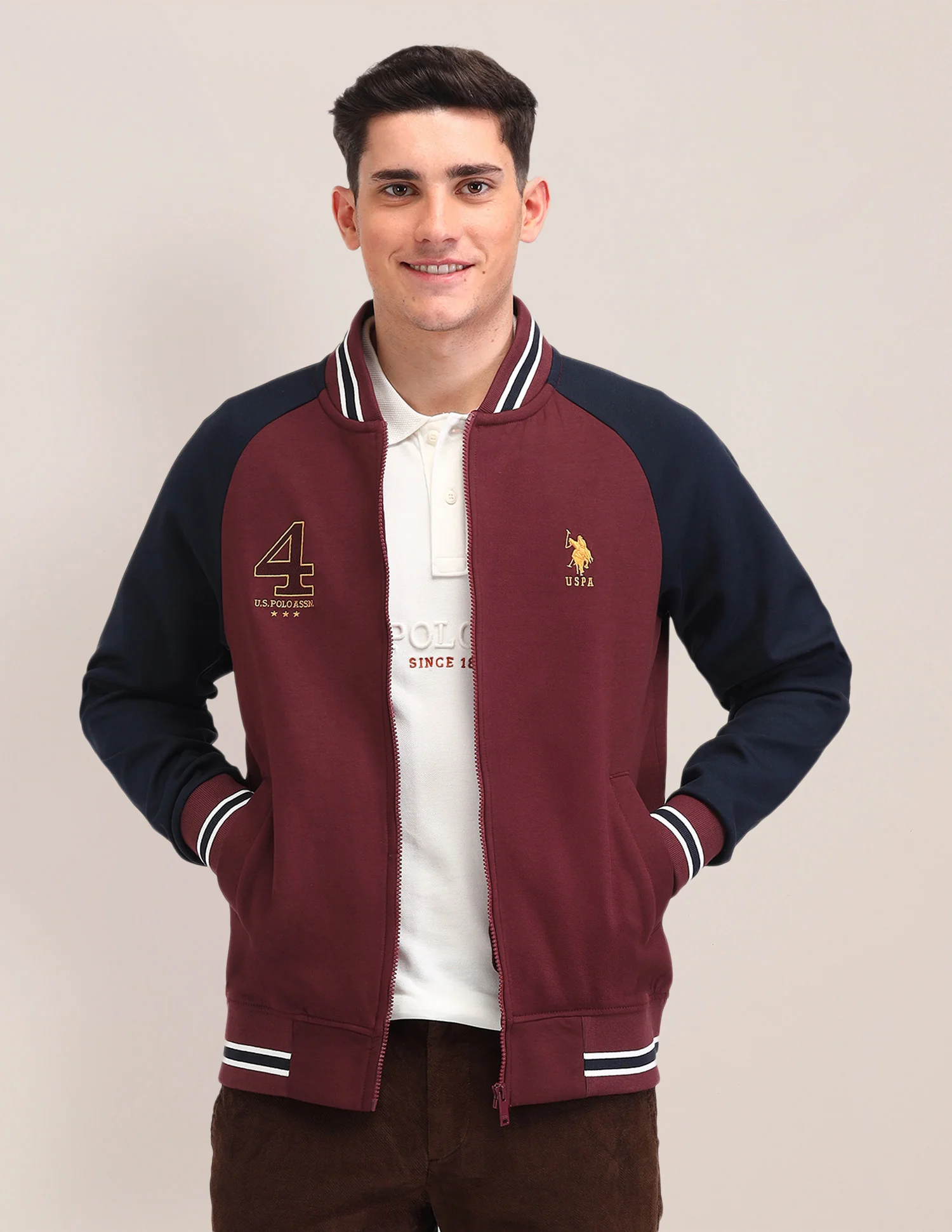 Colour Blocked Regular Fit Sweatshirt