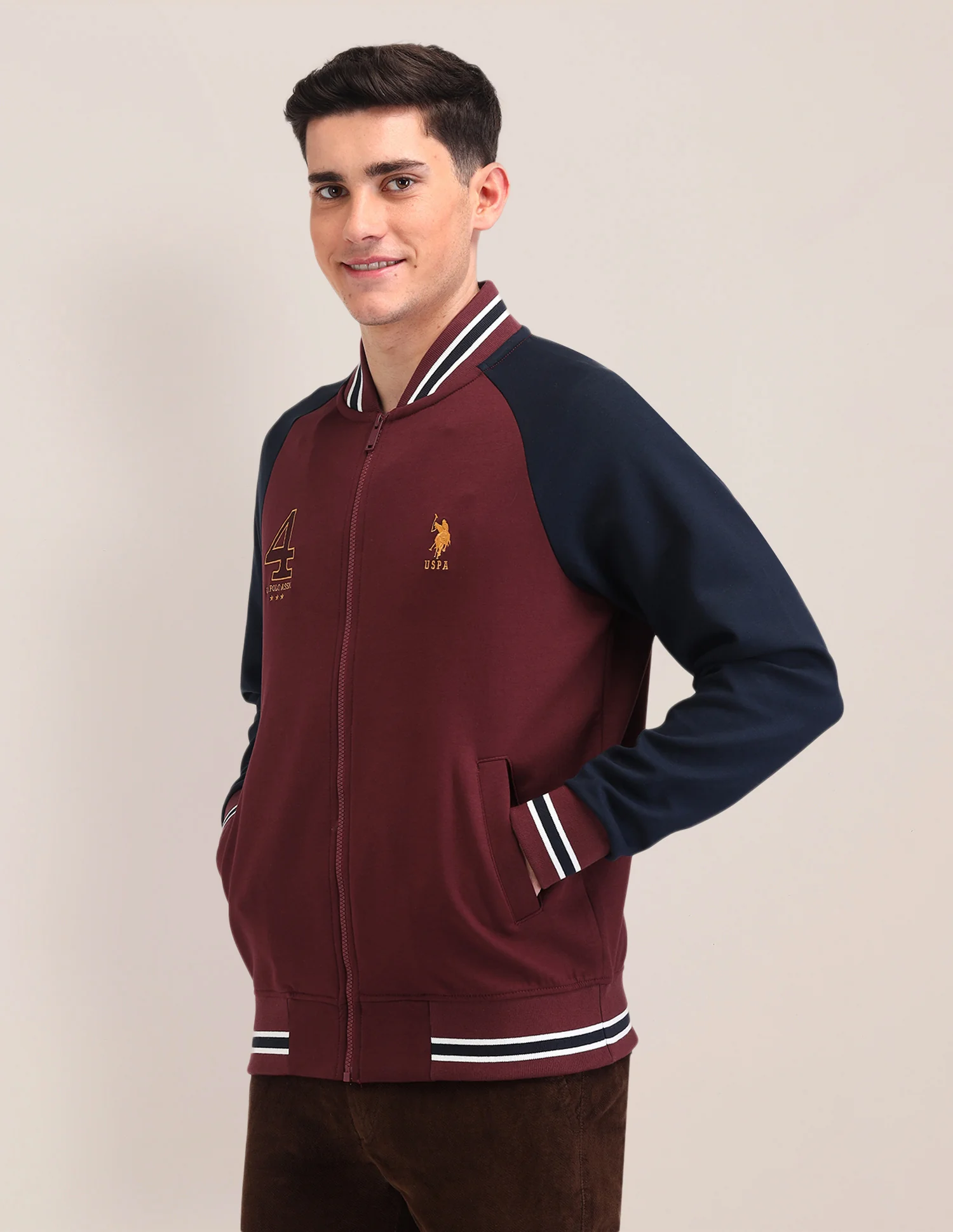 Colour Blocked Regular Fit Sweatshirt - Image 4