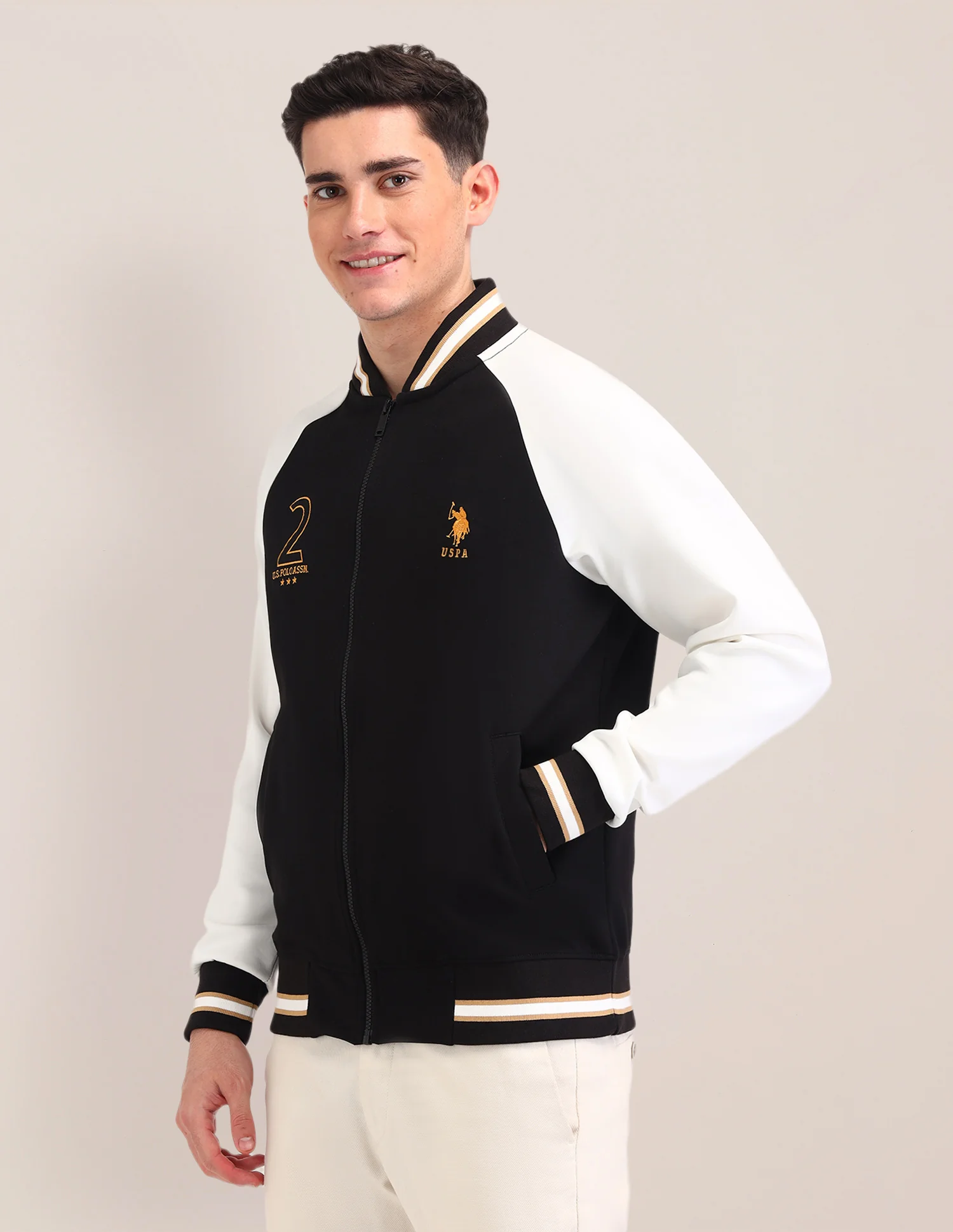 Colour Blocked Regular Fit Sweatshirt - Image 4