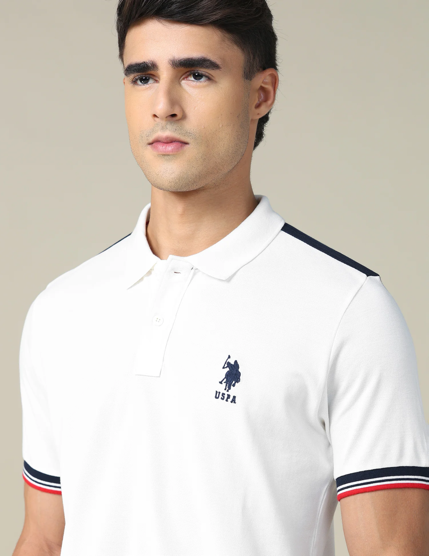 Colourblocked Brand Embroidered Regular Fit Polo Shirt - Image 7