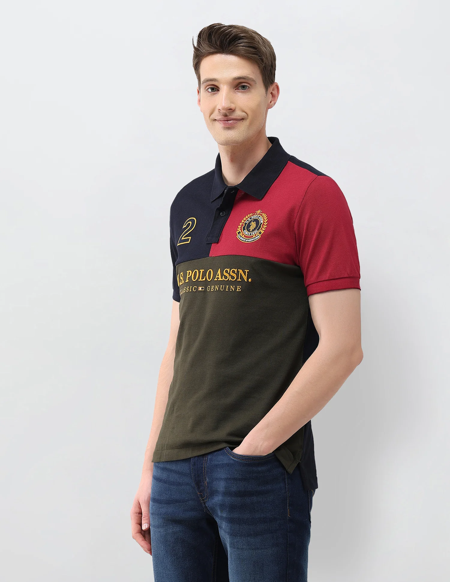 Colourblocked Brand Embroidered Slim Fit Polo Shirt - Image 4