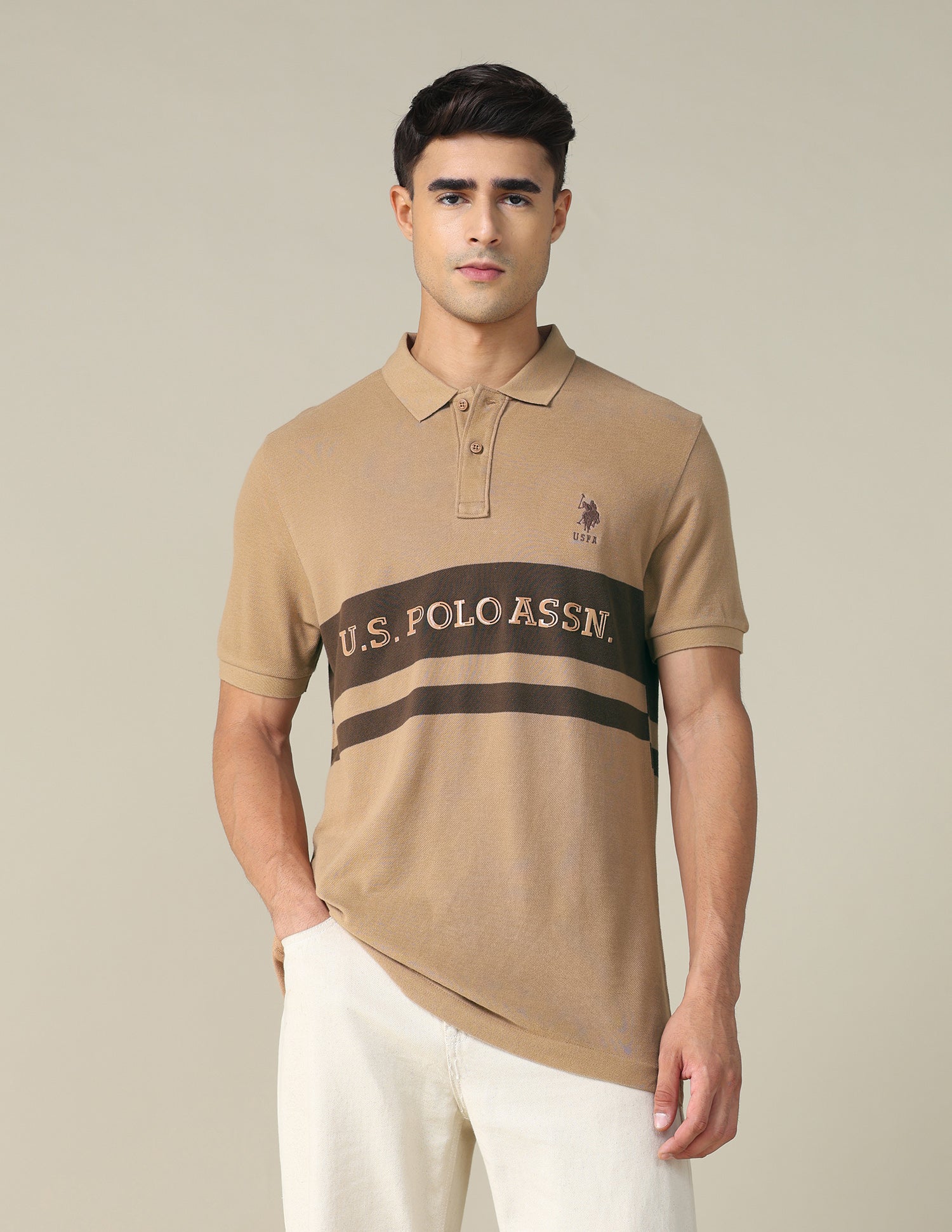 Colourblocked Brand Printed Regular Fit Polo Shirt - Image 6