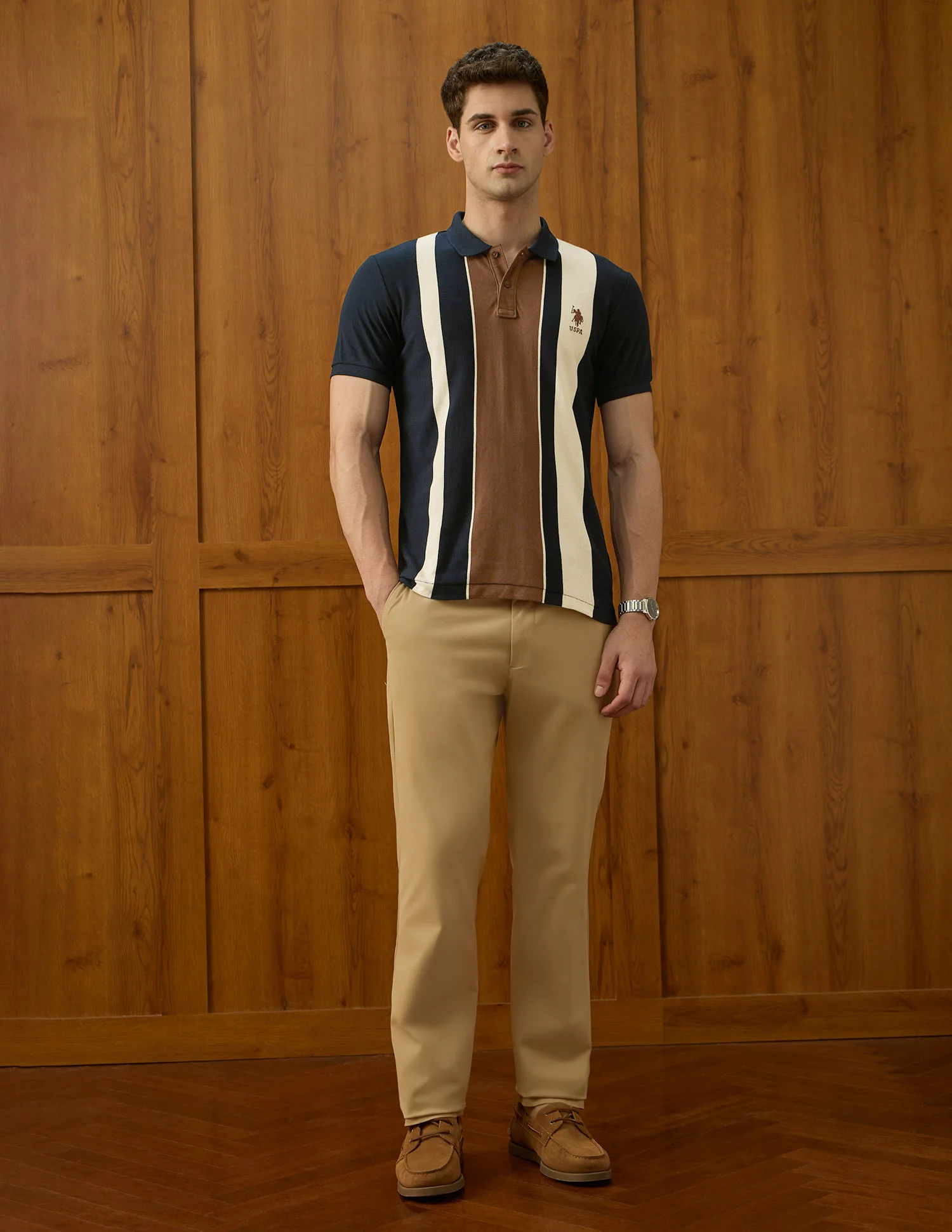 Colourblocked Equestrian Aisle Theater Polo Shirt - Image 3