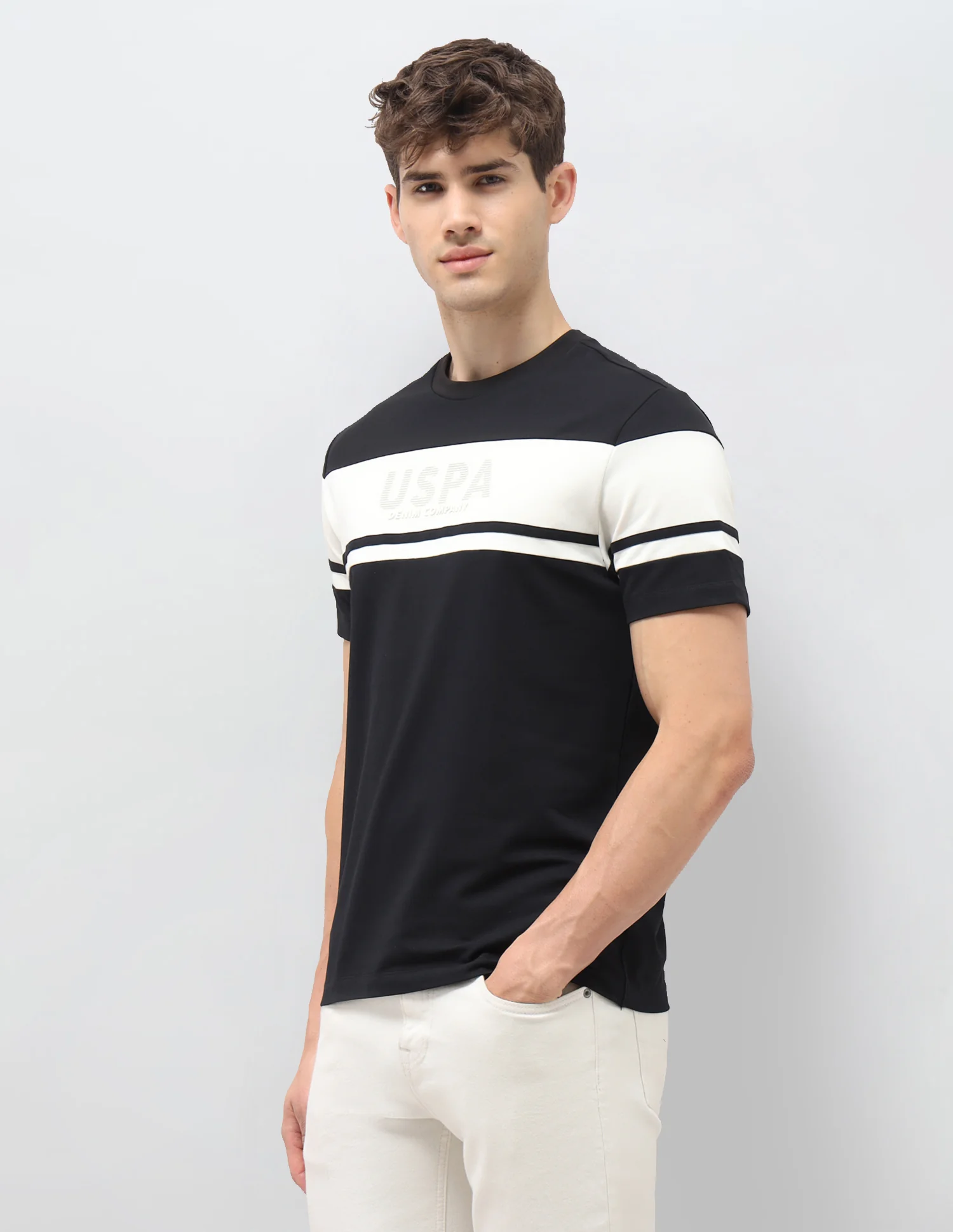 Colourblocked Slim Fit T-Shirt - Image 4