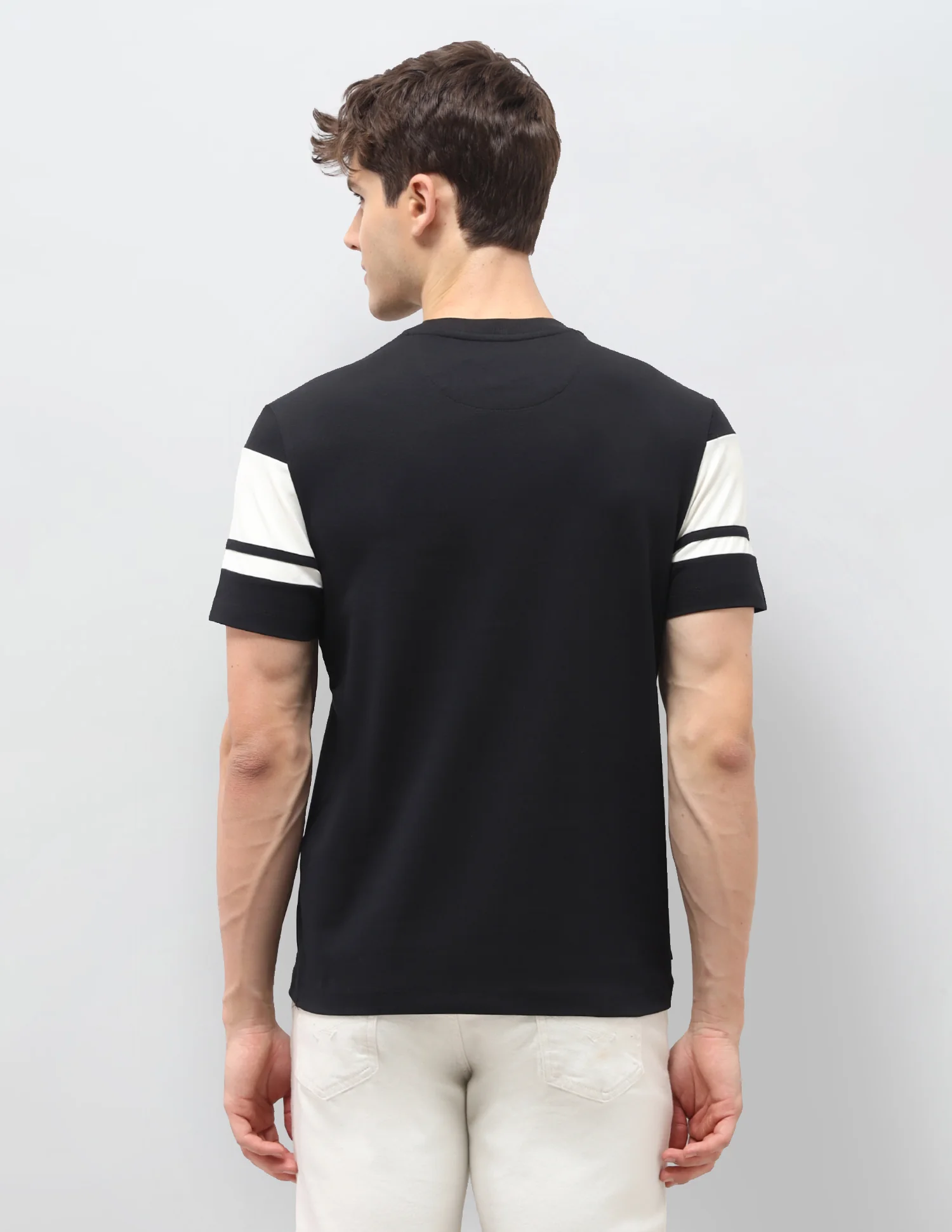Colourblocked Slim Fit T-Shirt - Image 5