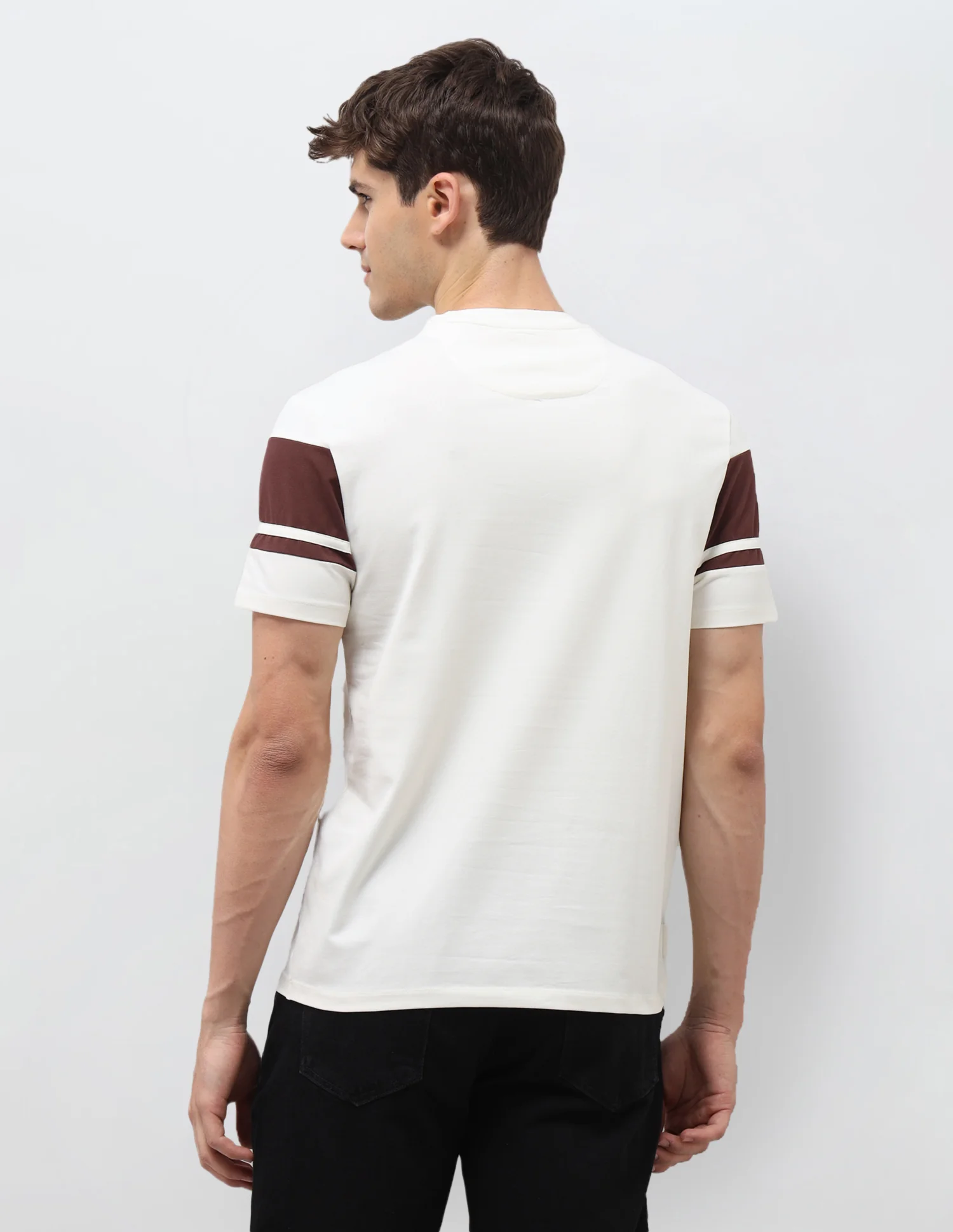 Colourblocked Slim Fit T-Shirt - Image 5