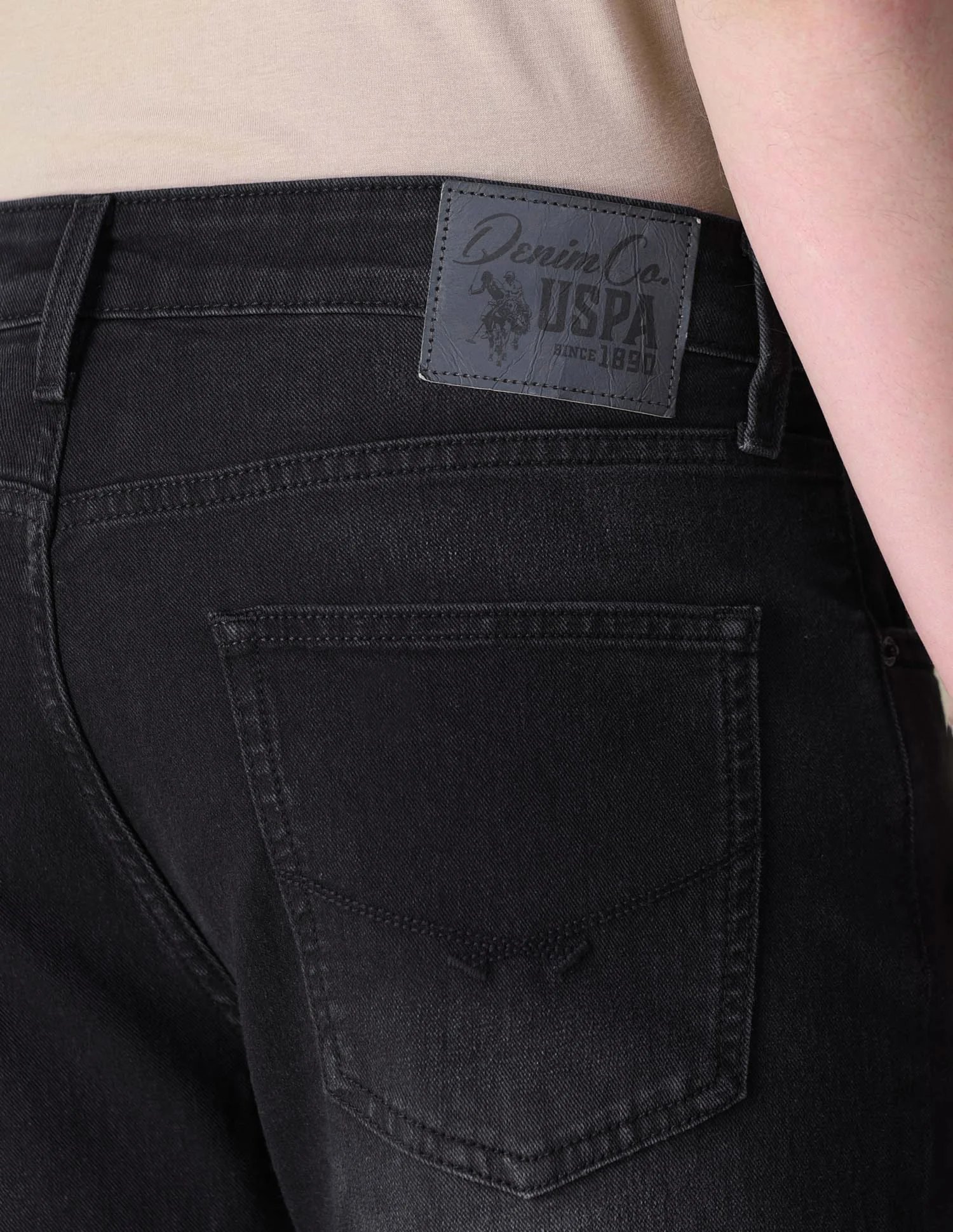 Comfort Cropped Fit Black Jeans - Image 8