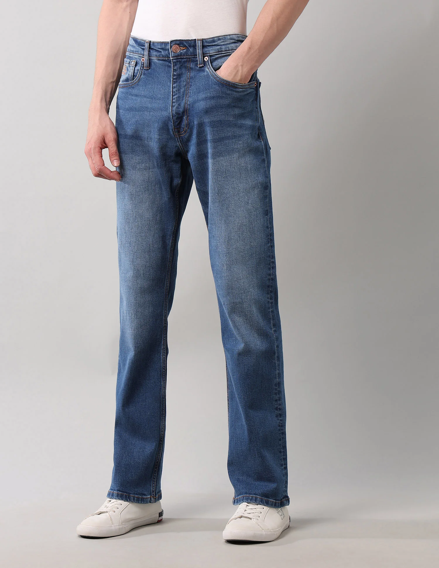 Connor Bootcut Blue Jeans - Image 4