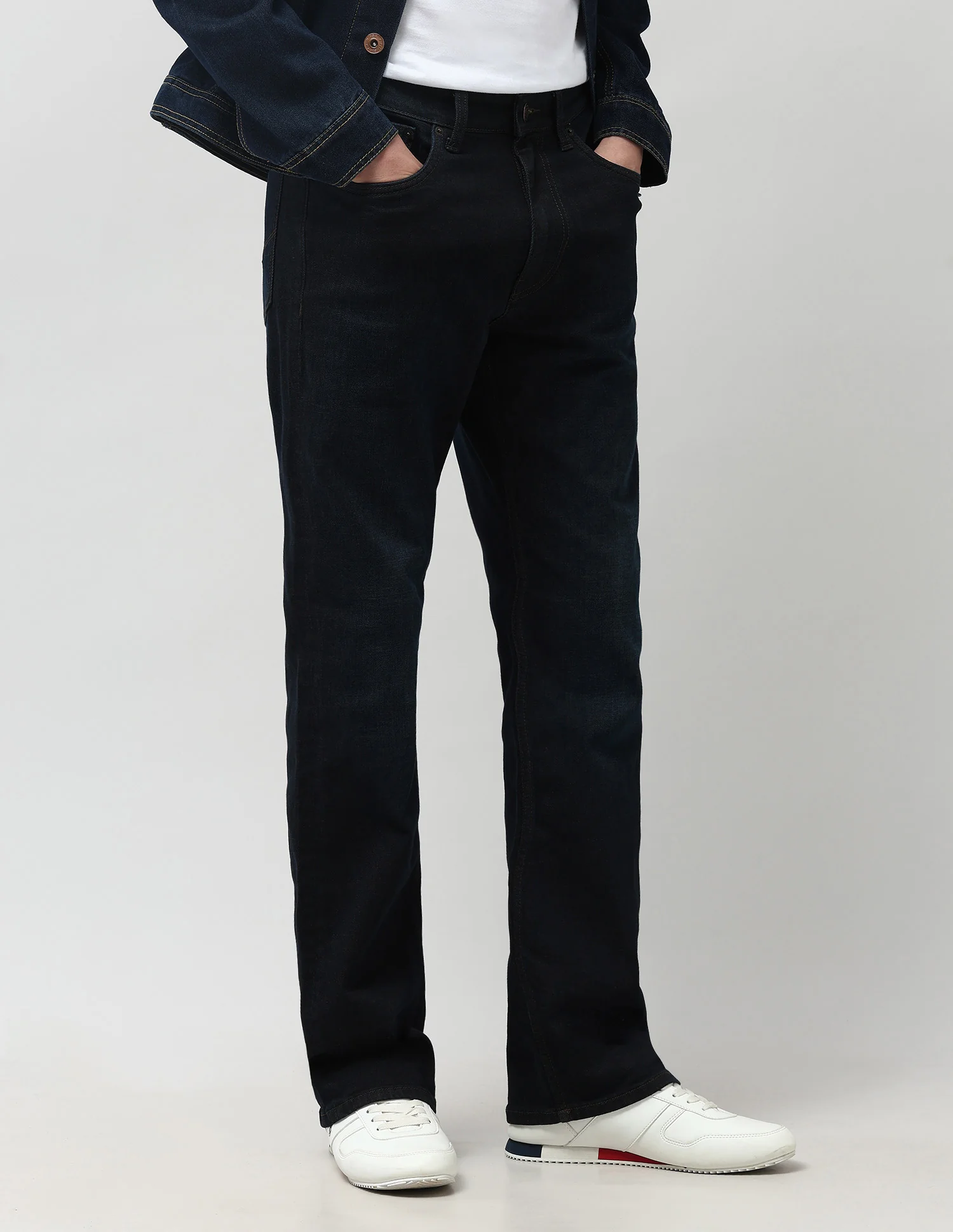 Connor Bootcut Blue Jeans