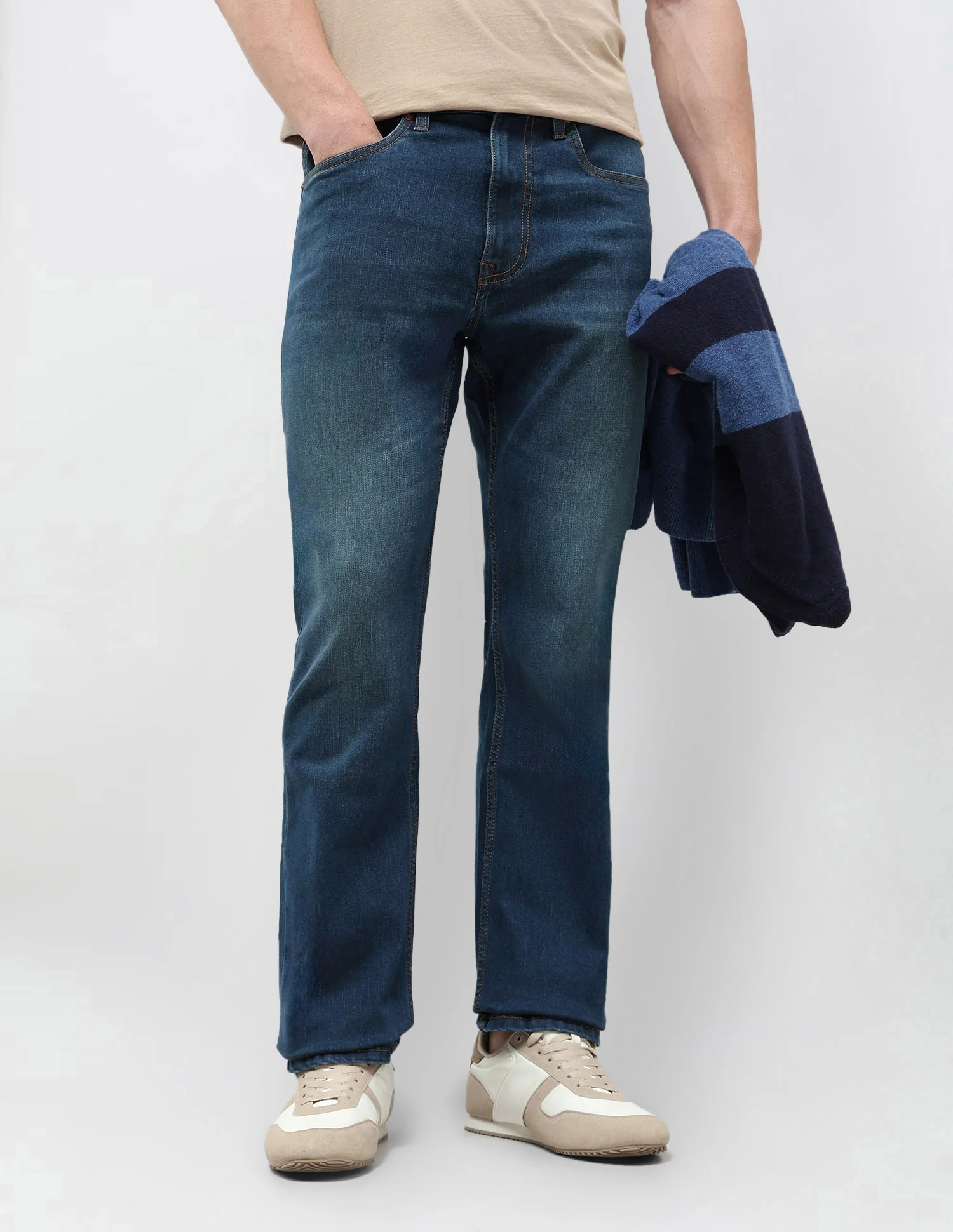 Connor Bootcut Blue Jeans