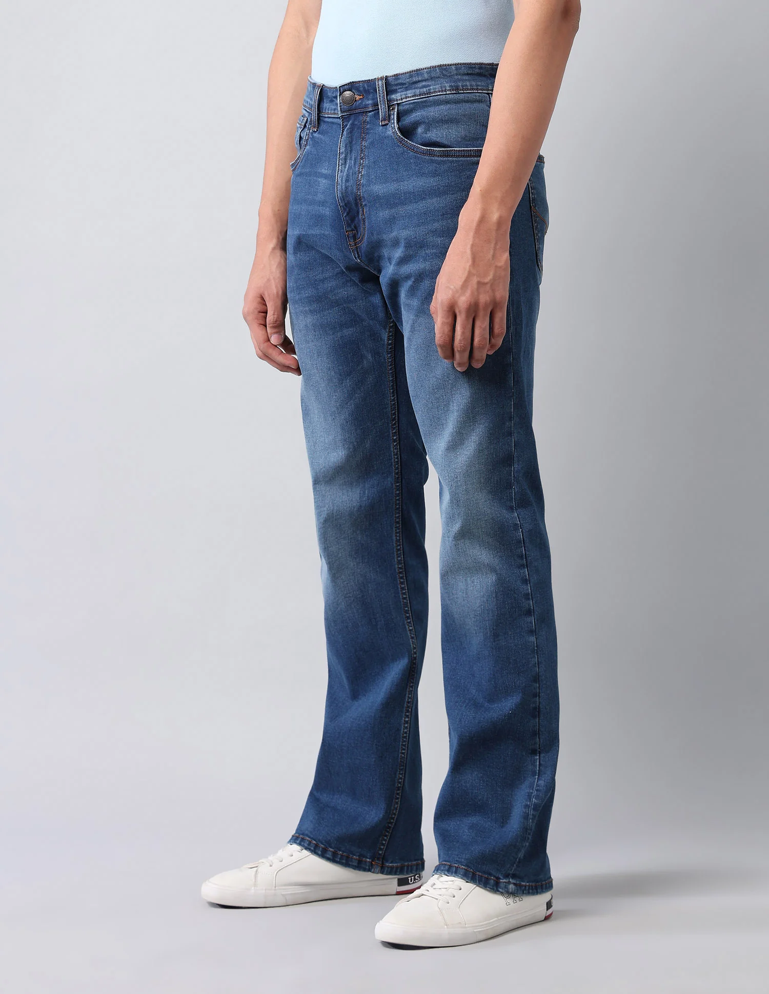 Connor Bootcut Blue Jeans - Image 4