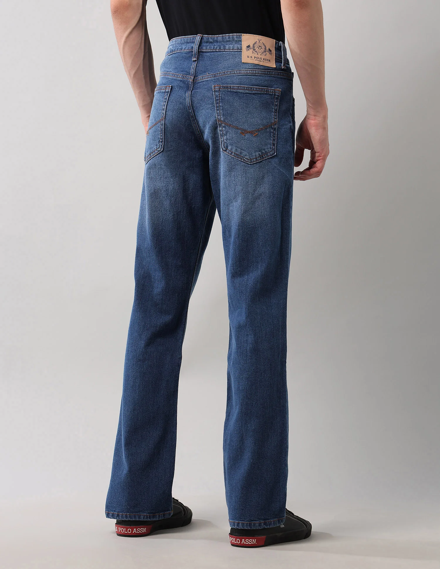 Connor Bootcut Blue Jeans - Image 5