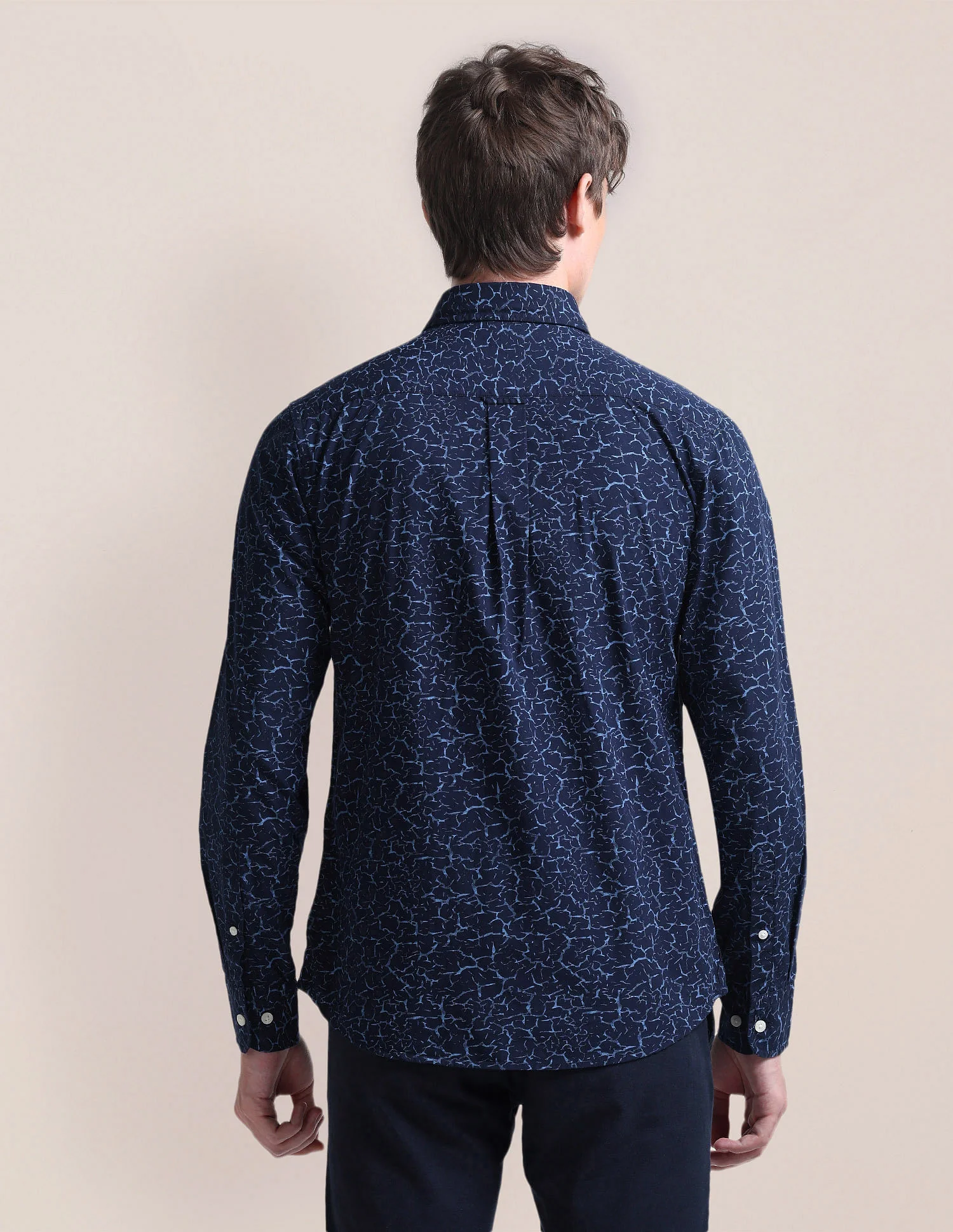 Cutaway Collar Cotton Shirt - Image 5