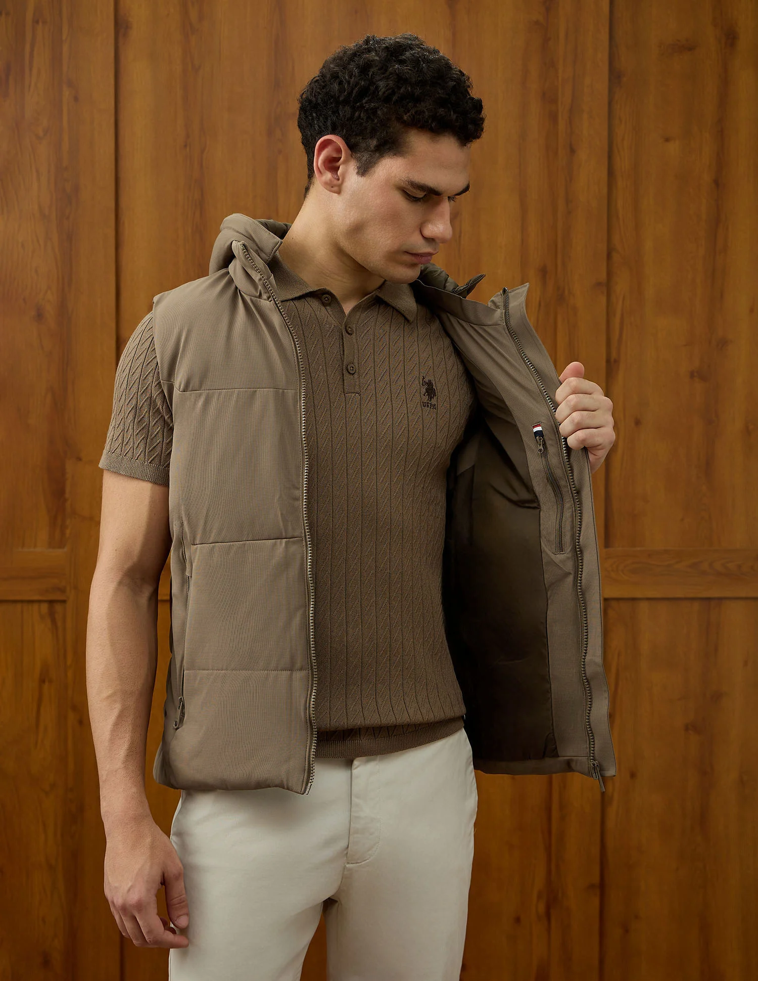 Equestrian Aisle Theater Puffer Jacket - Image 12