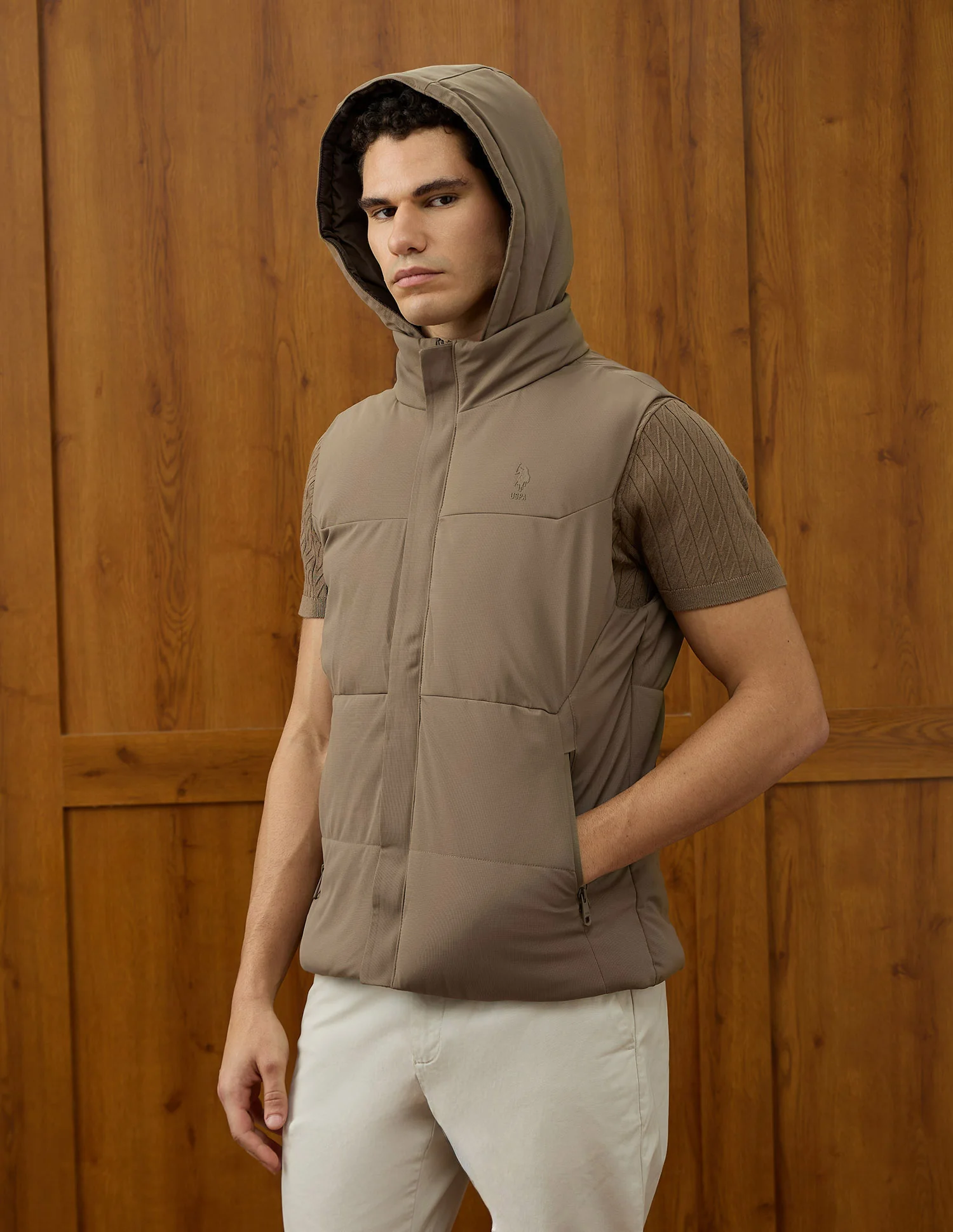 Equestrian Aisle Theater Puffer Jacket - Image 4