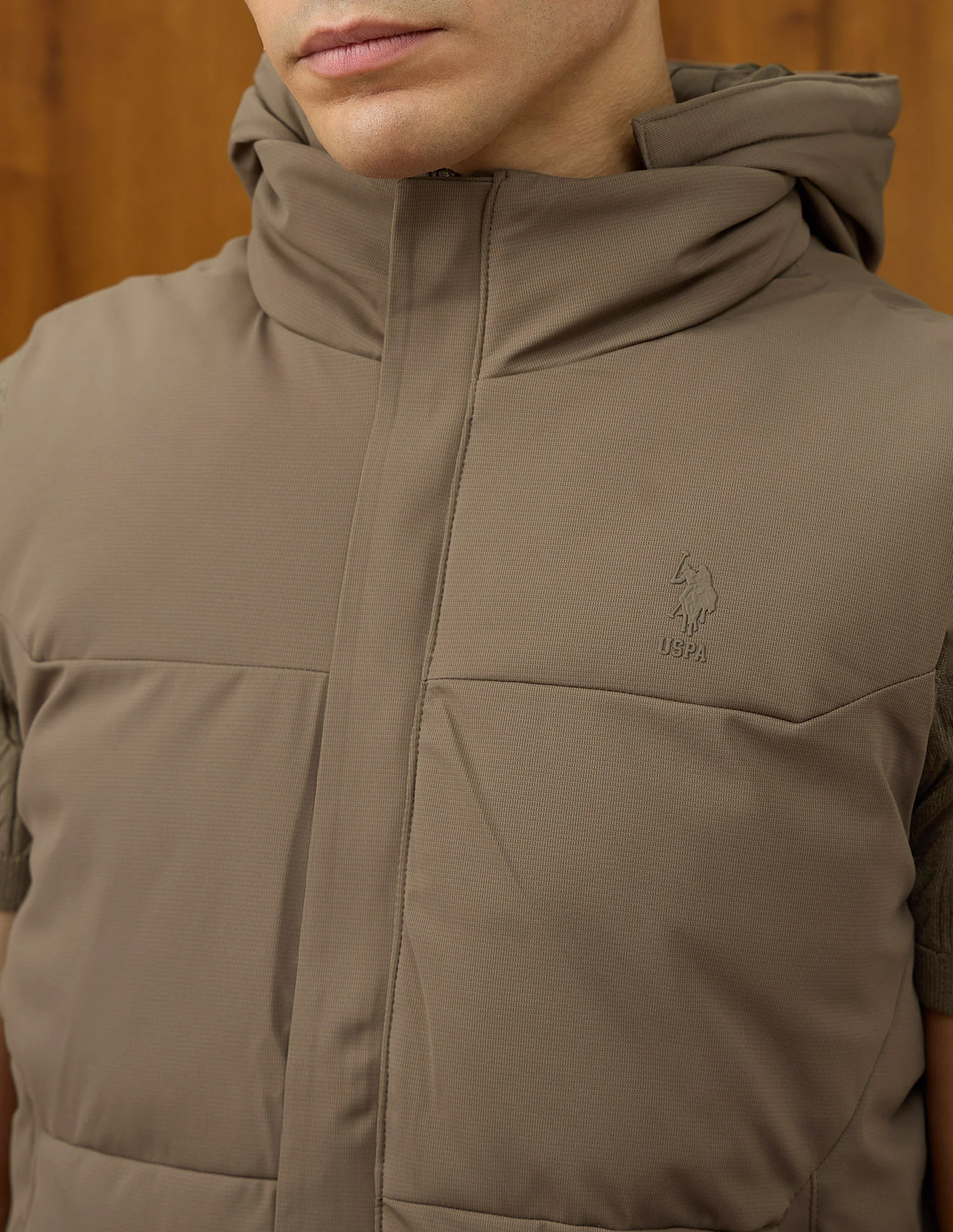 Equestrian Aisle Theater Puffer Jacket - Image 7