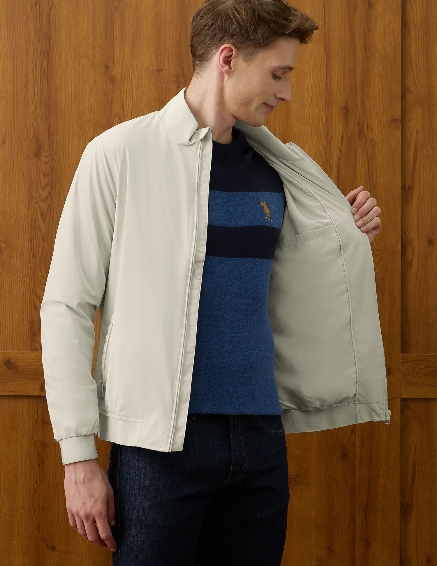 Equestrian Aisle Theater Regular Fit Jacket - Image 9