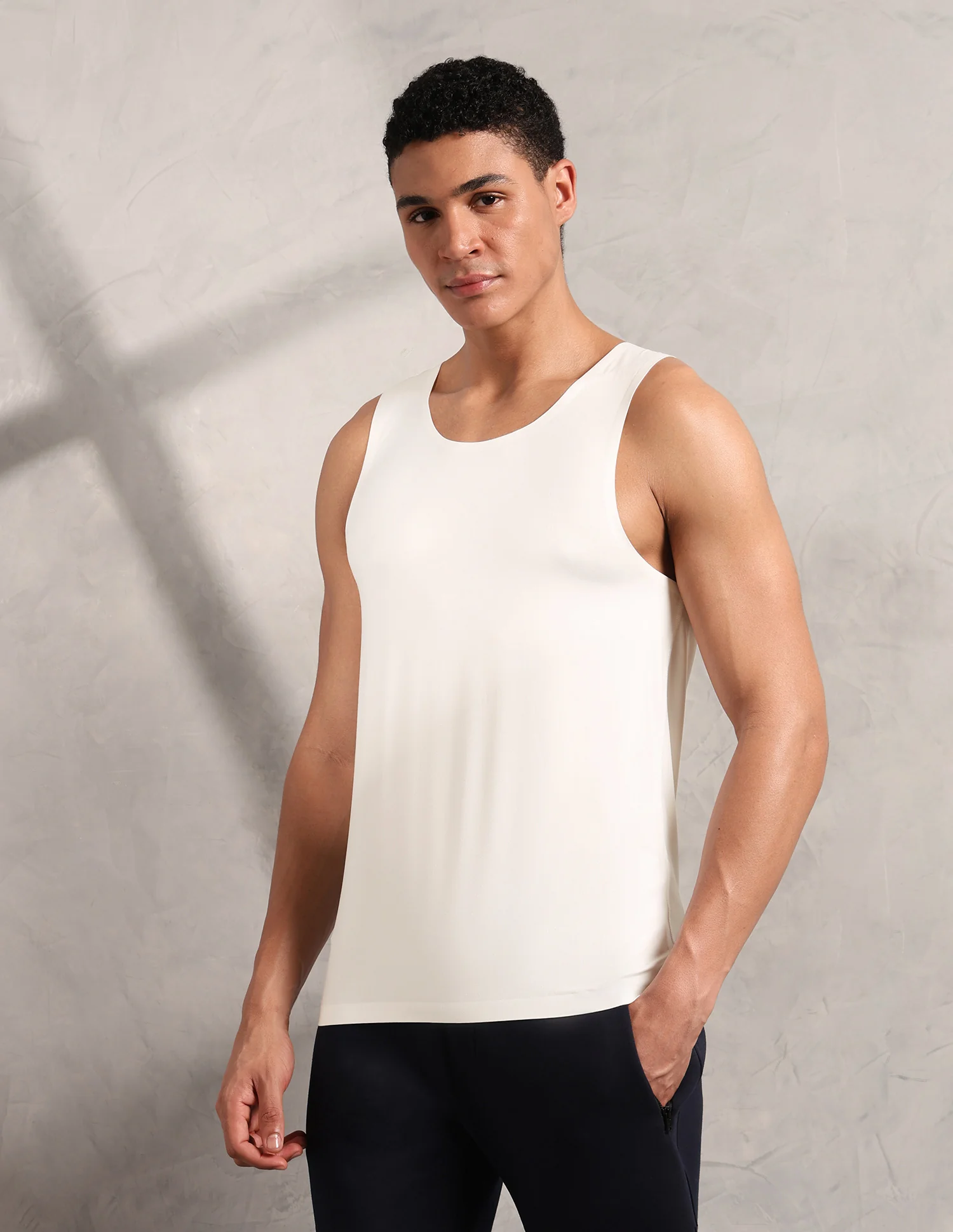 Essential Sports RV002 Seamless Vest - Image 4